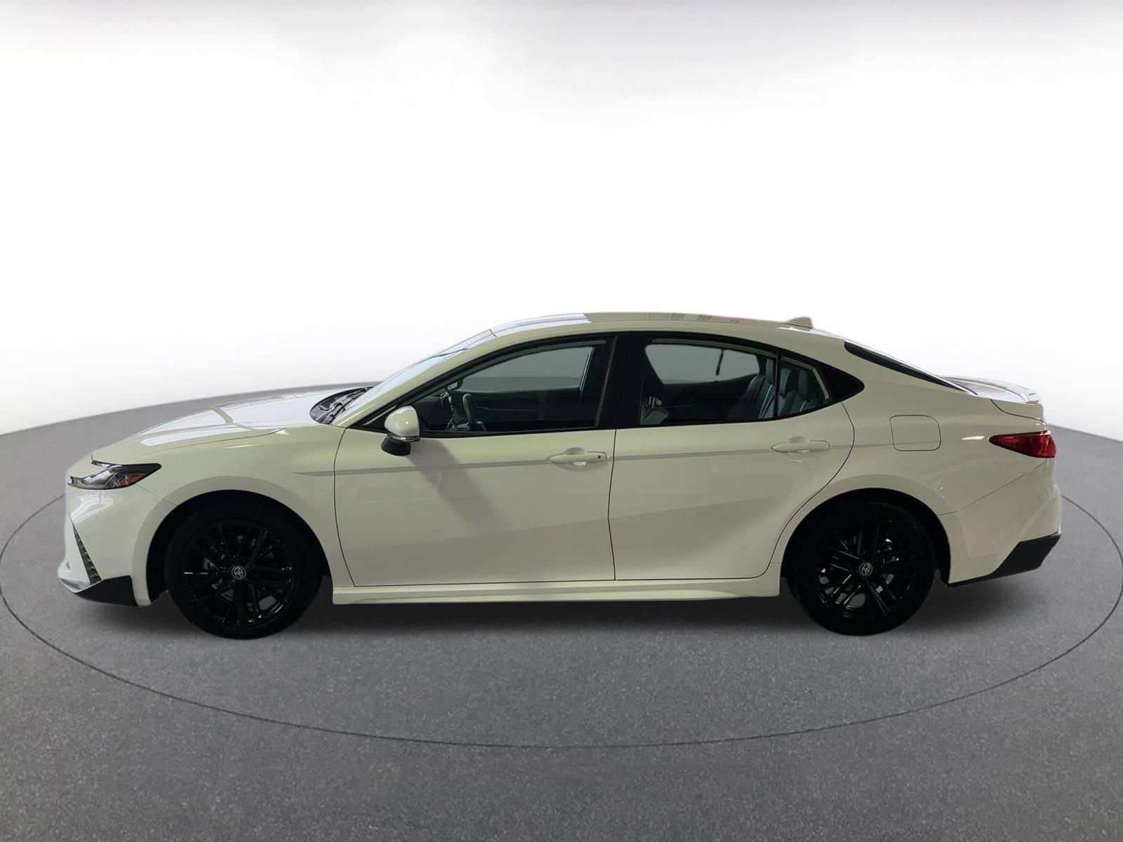 Thumbnail: 2025 Toyota Camry - 12