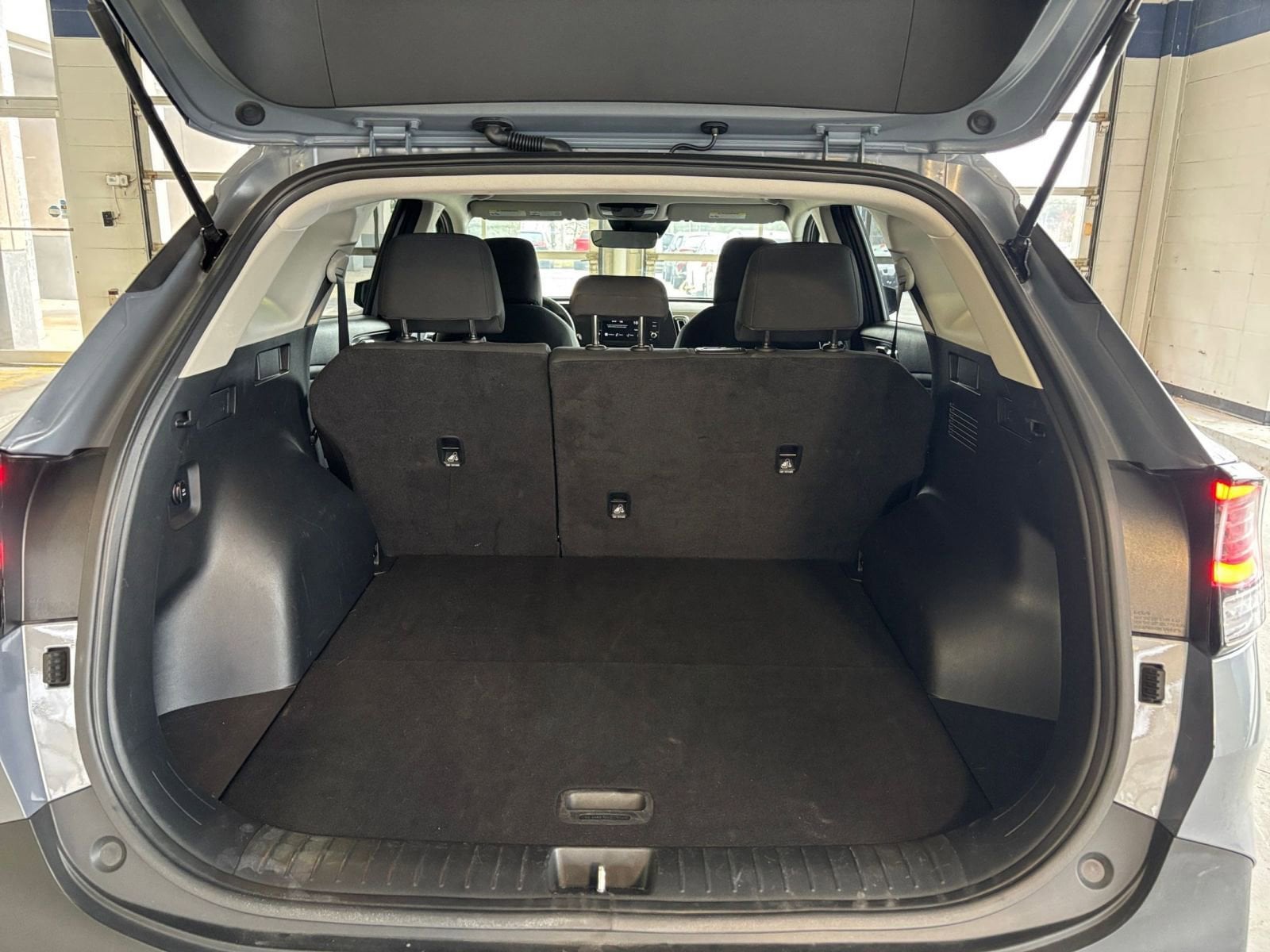 Thumbnail: 2025 Kia Sportage - 35