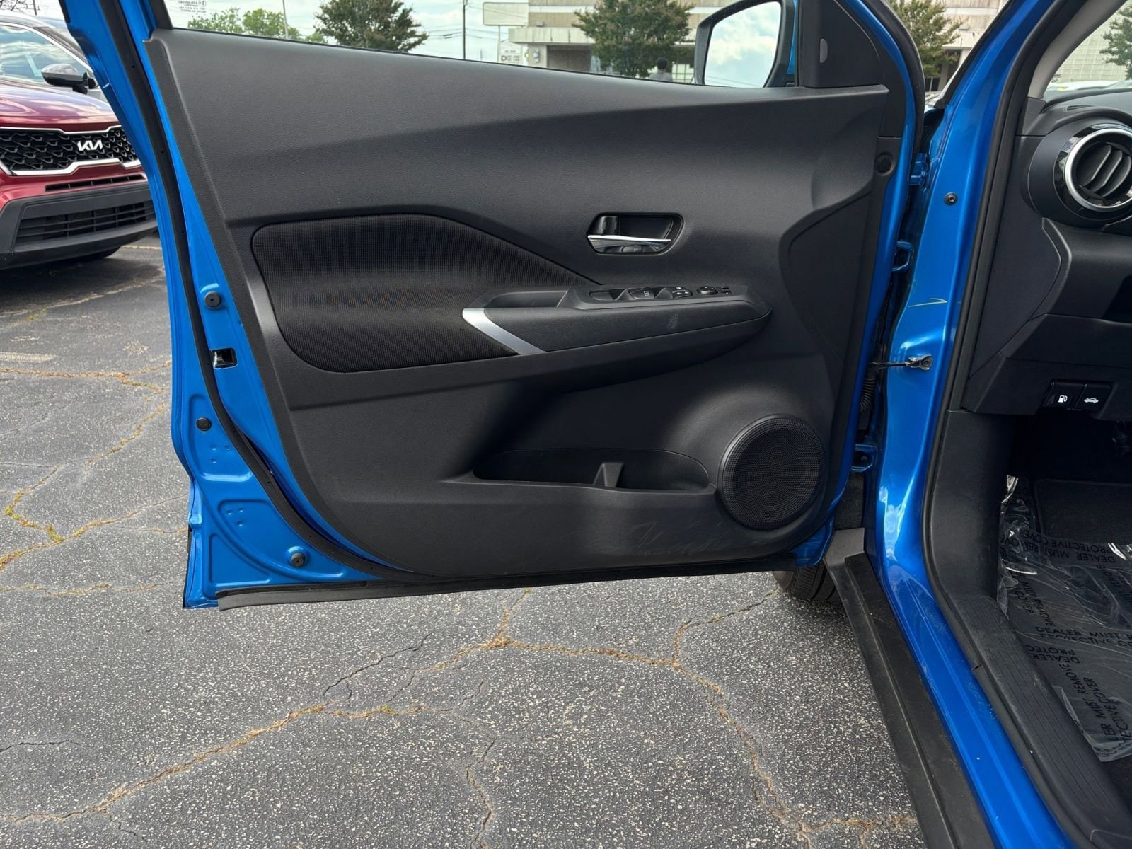 2024 Nissan Kicks SV 20