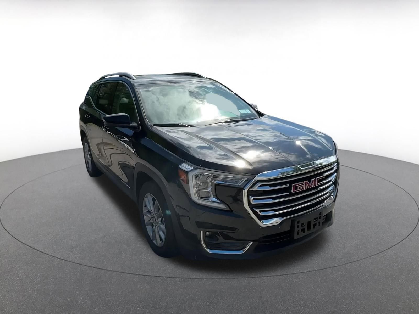 Thumbnail: 2024 GMC Terrain - 3