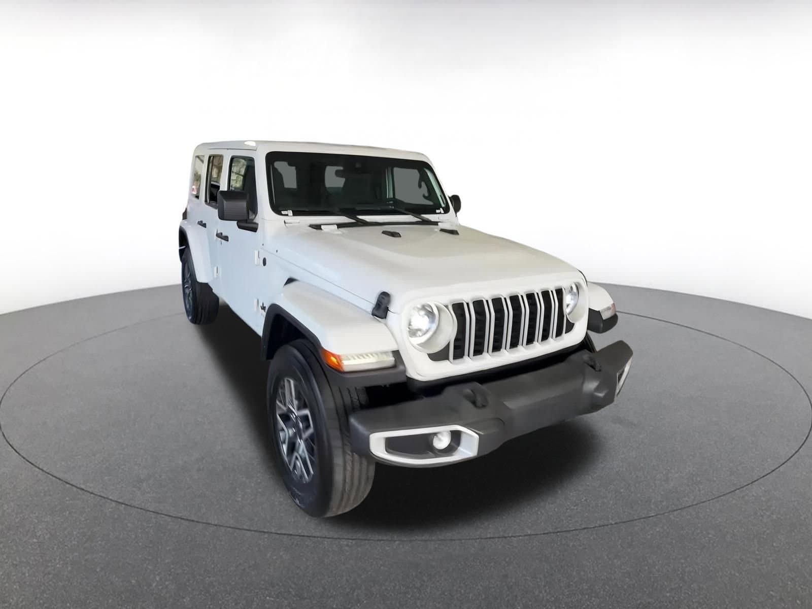 Thumbnail: 2025 Jeep Wrangler - 3