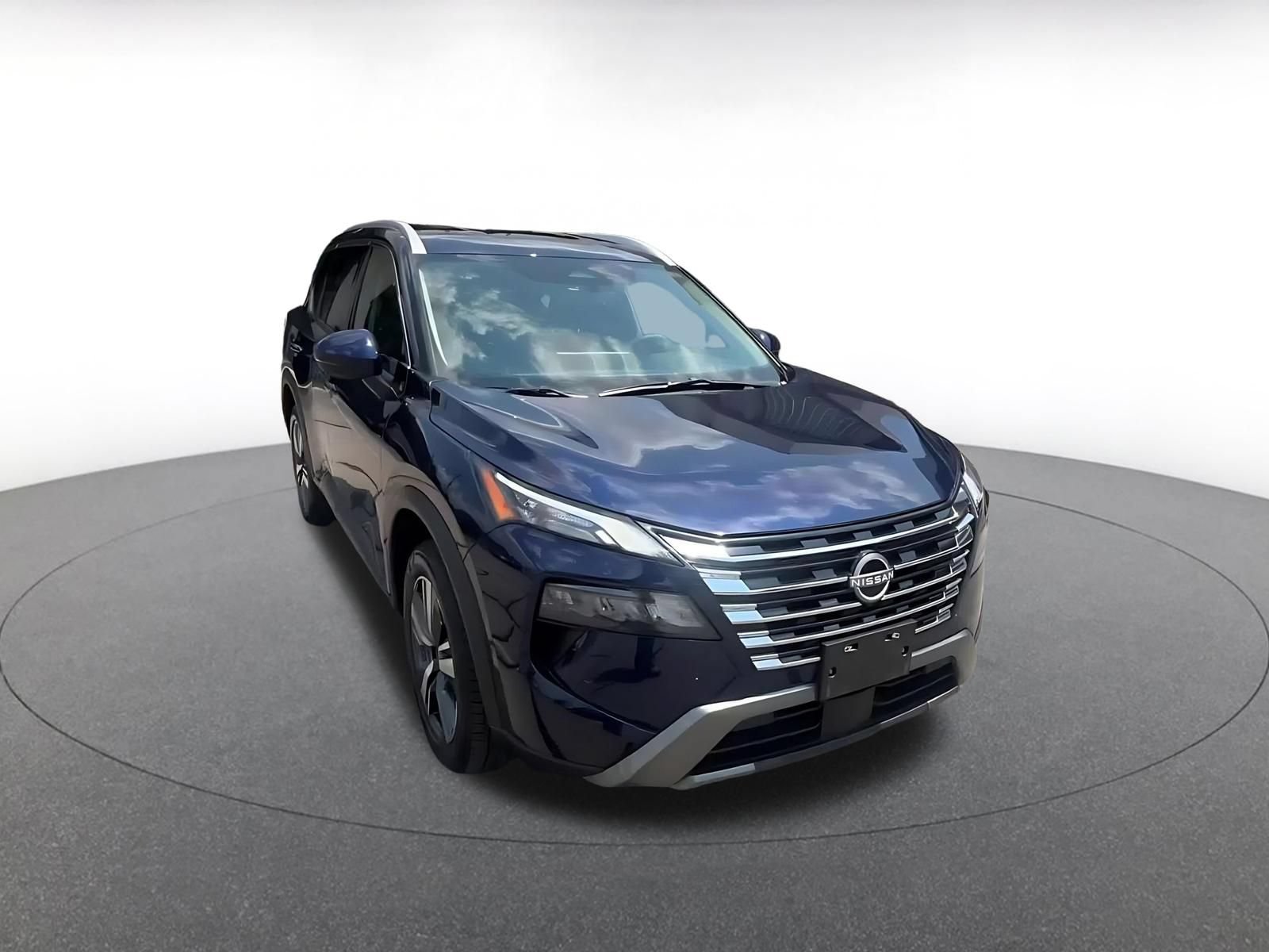 Thumbnail: 2026 Nissan Rogue - 3