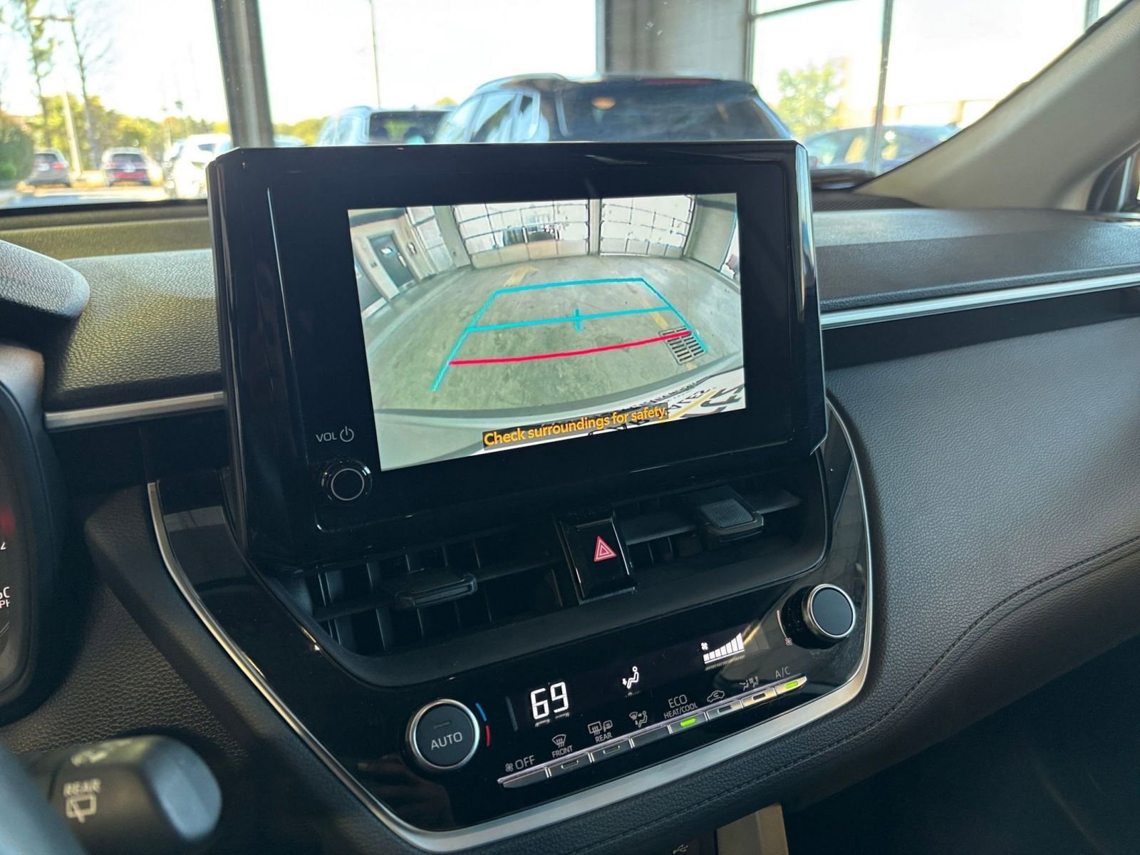 Thumbnail: 2025 Toyota Corolla Cross - 17