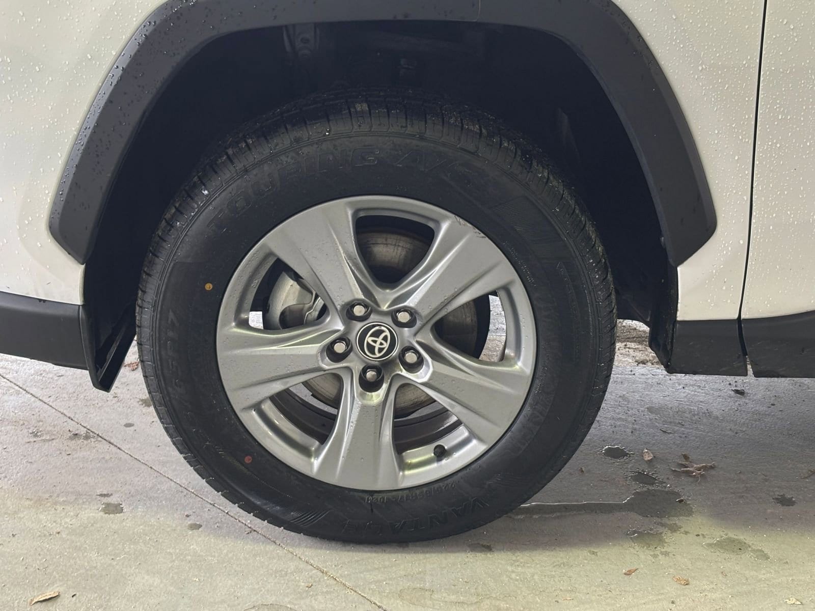 Thumbnail: 2025 Toyota RAV4 - 34