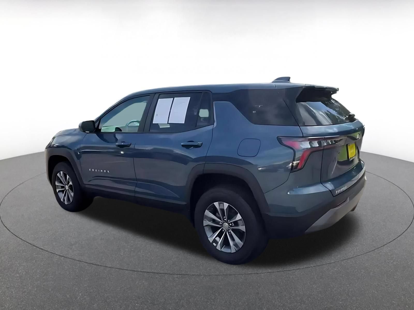 Thumbnail: 2025 Chevrolet Equinox - 10