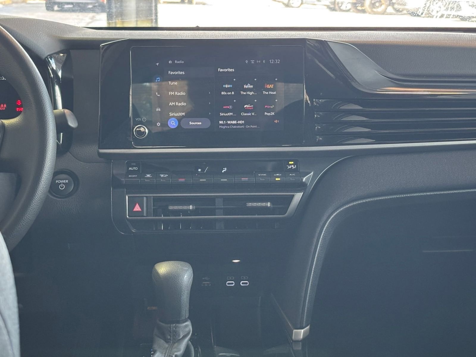 Thumbnail: 2025 Toyota Camry - 22