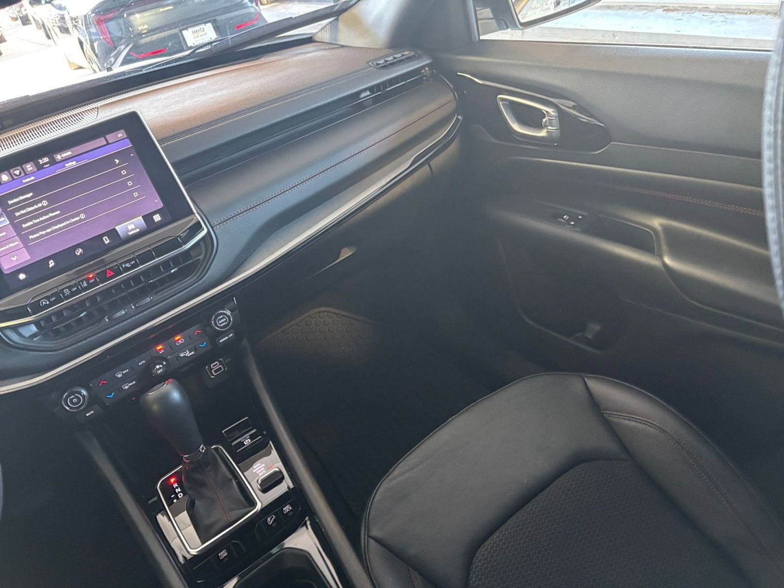 Thumbnail: 2025 Jeep Compass - 34