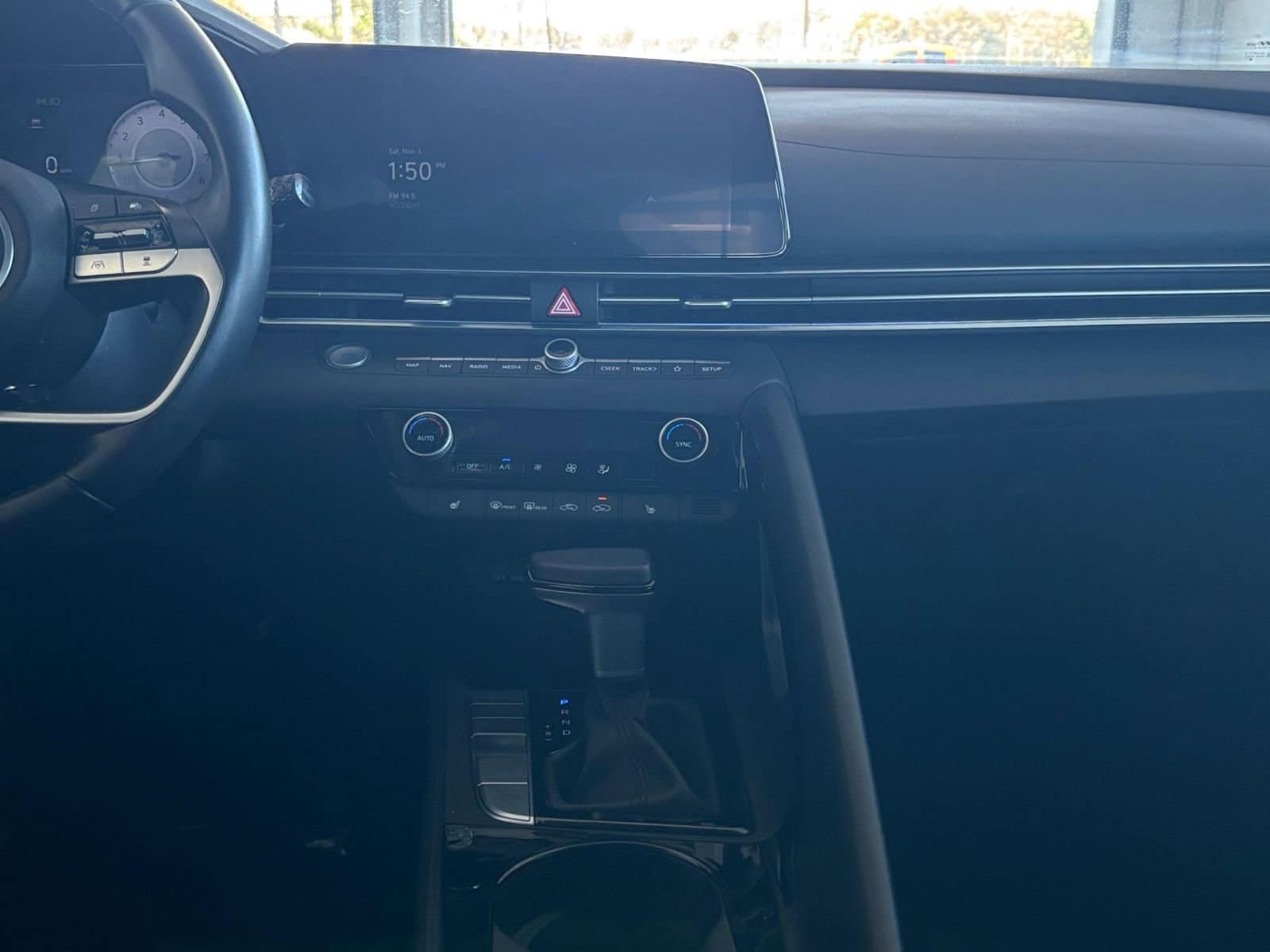 Thumbnail: 2025 Hyundai Elantra - 25