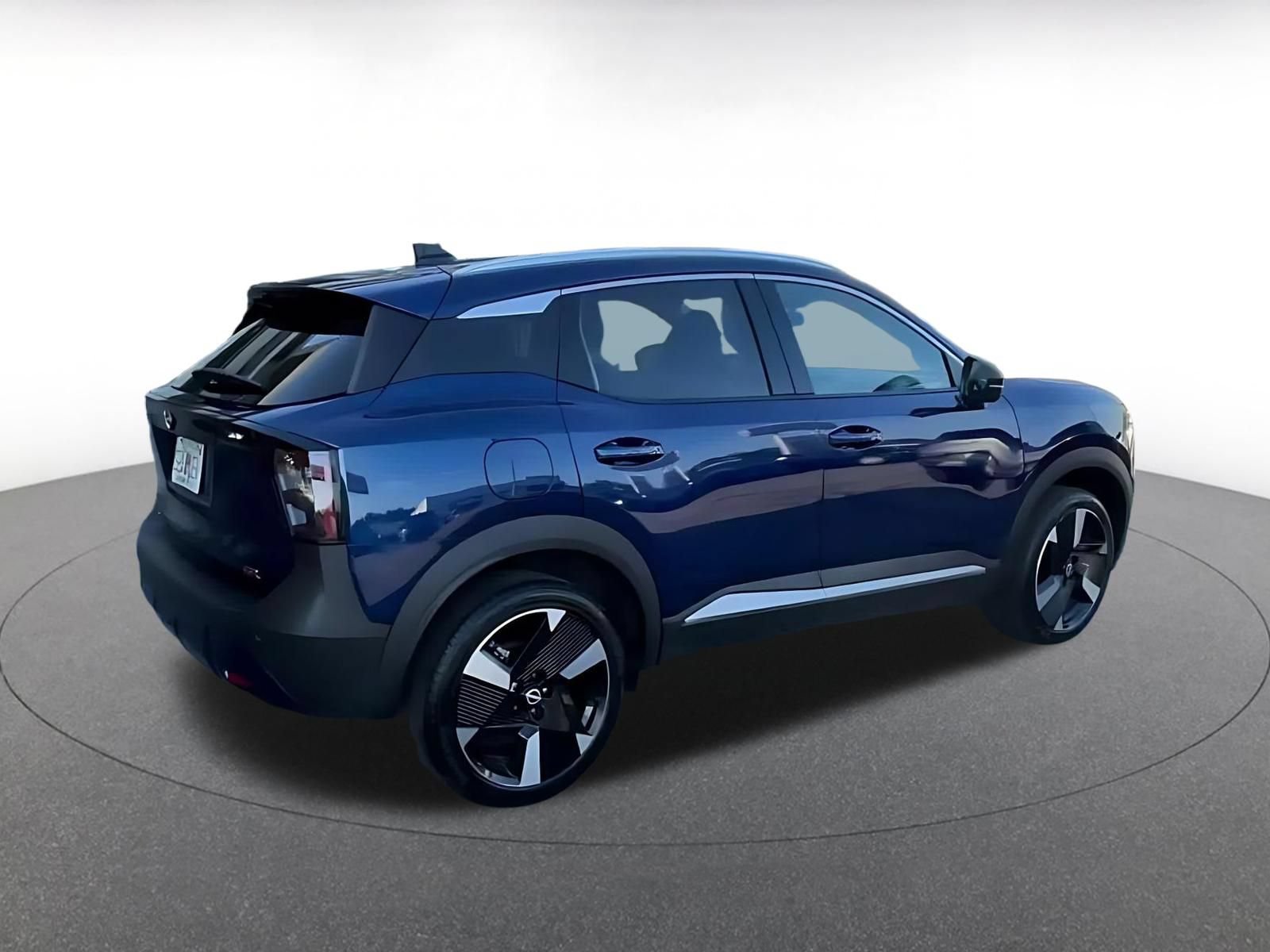 Thumbnail: 2026 Nissan Kicks - 14