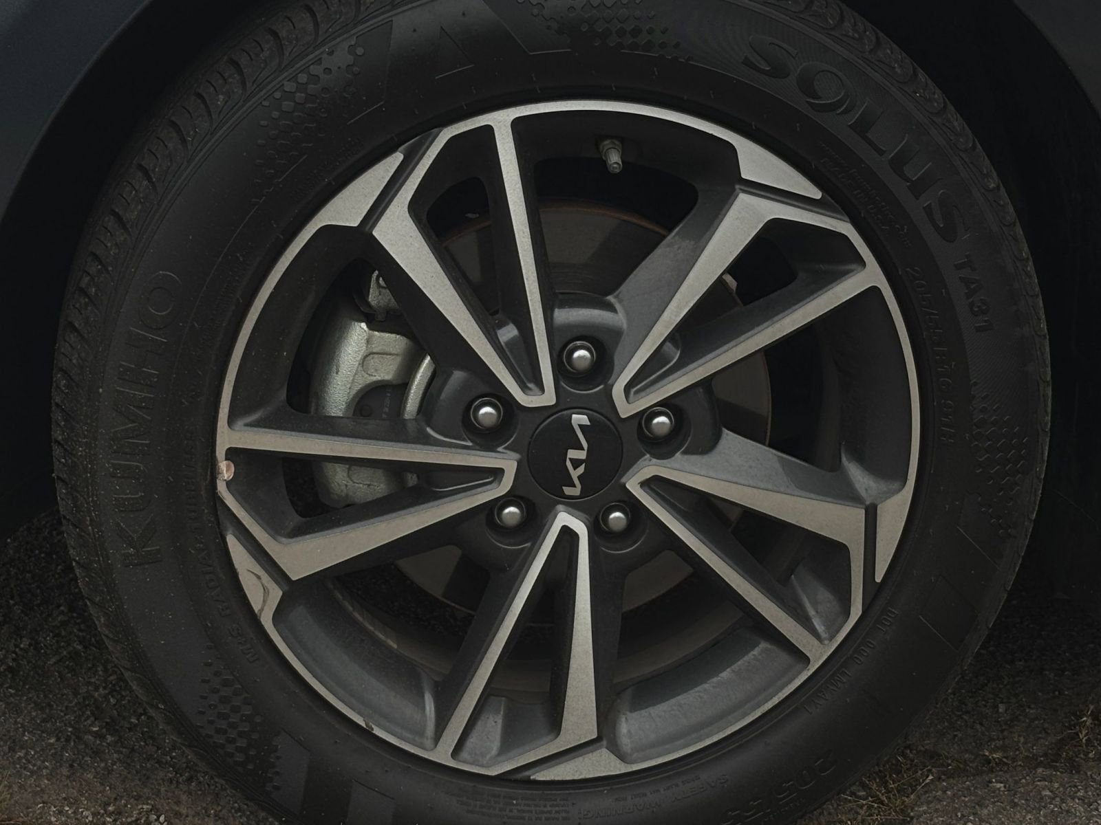 2024 Kia Forte LXS 28