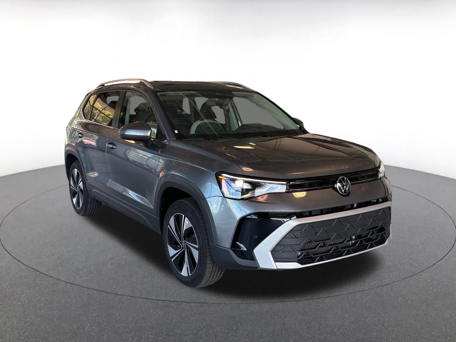 Thumbnail: 2025 Volkswagen Taos - 2