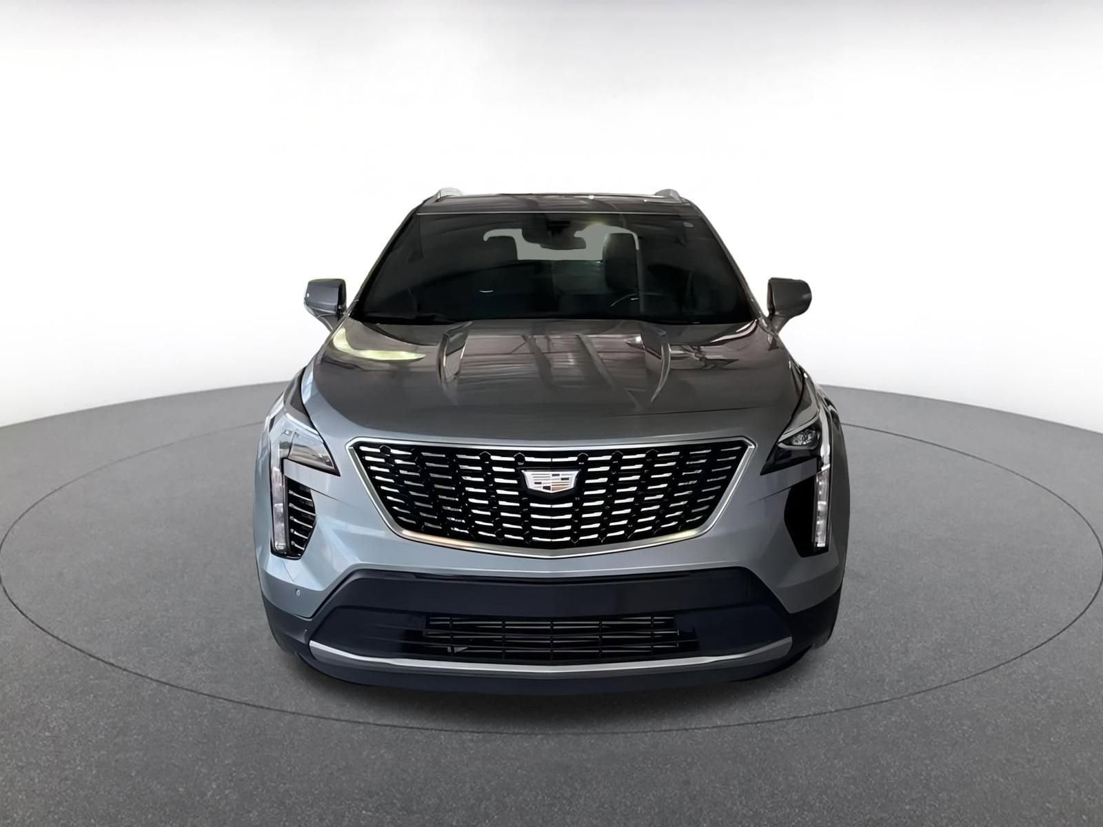 Thumbnail: 2023 Cadillac XT4 - 5