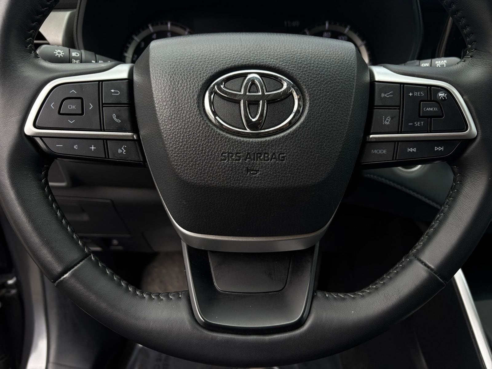 Thumbnail: 2025 Toyota Highlander - 29