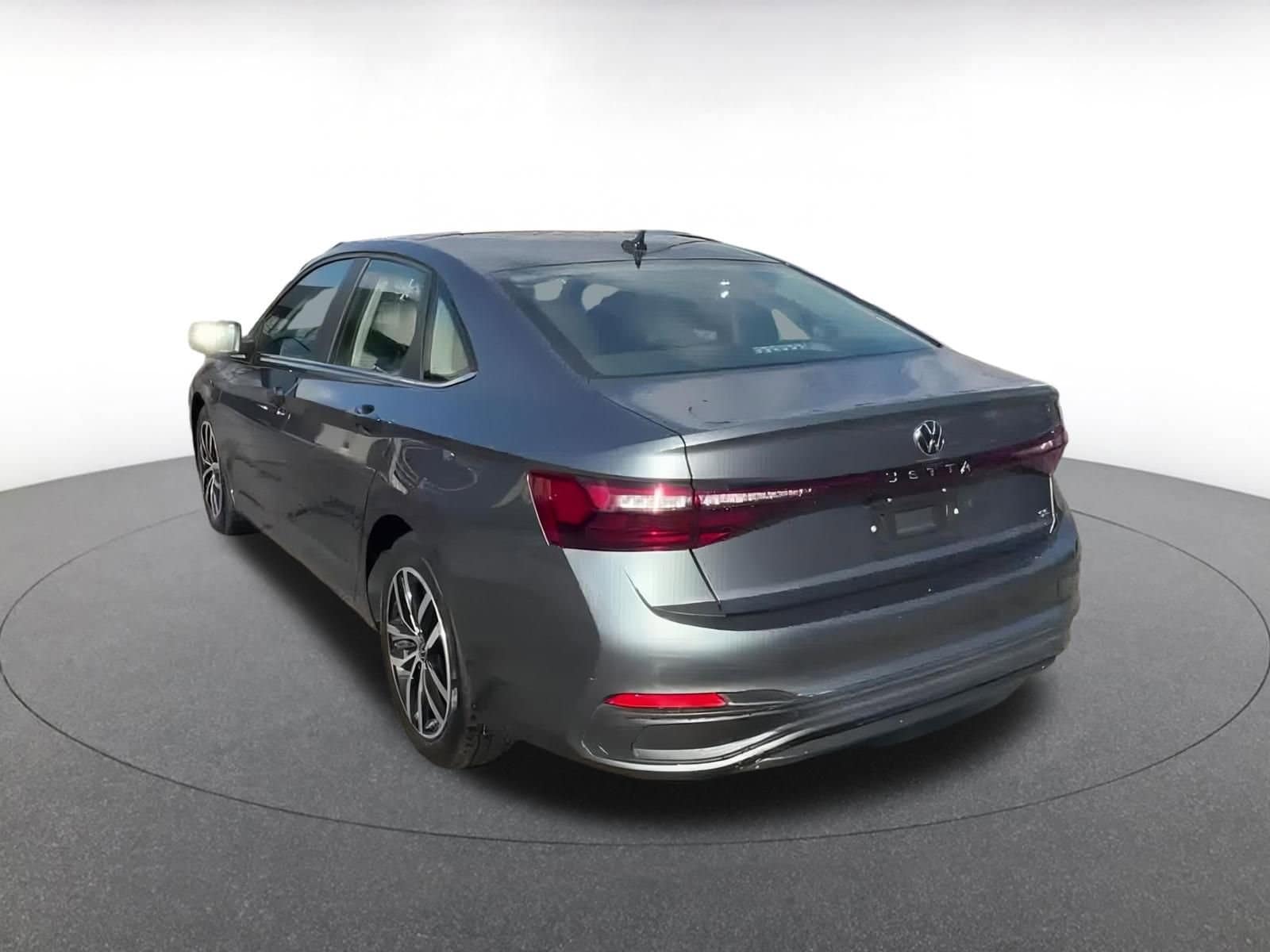 Thumbnail: 2025 Volkswagen Jetta - 5