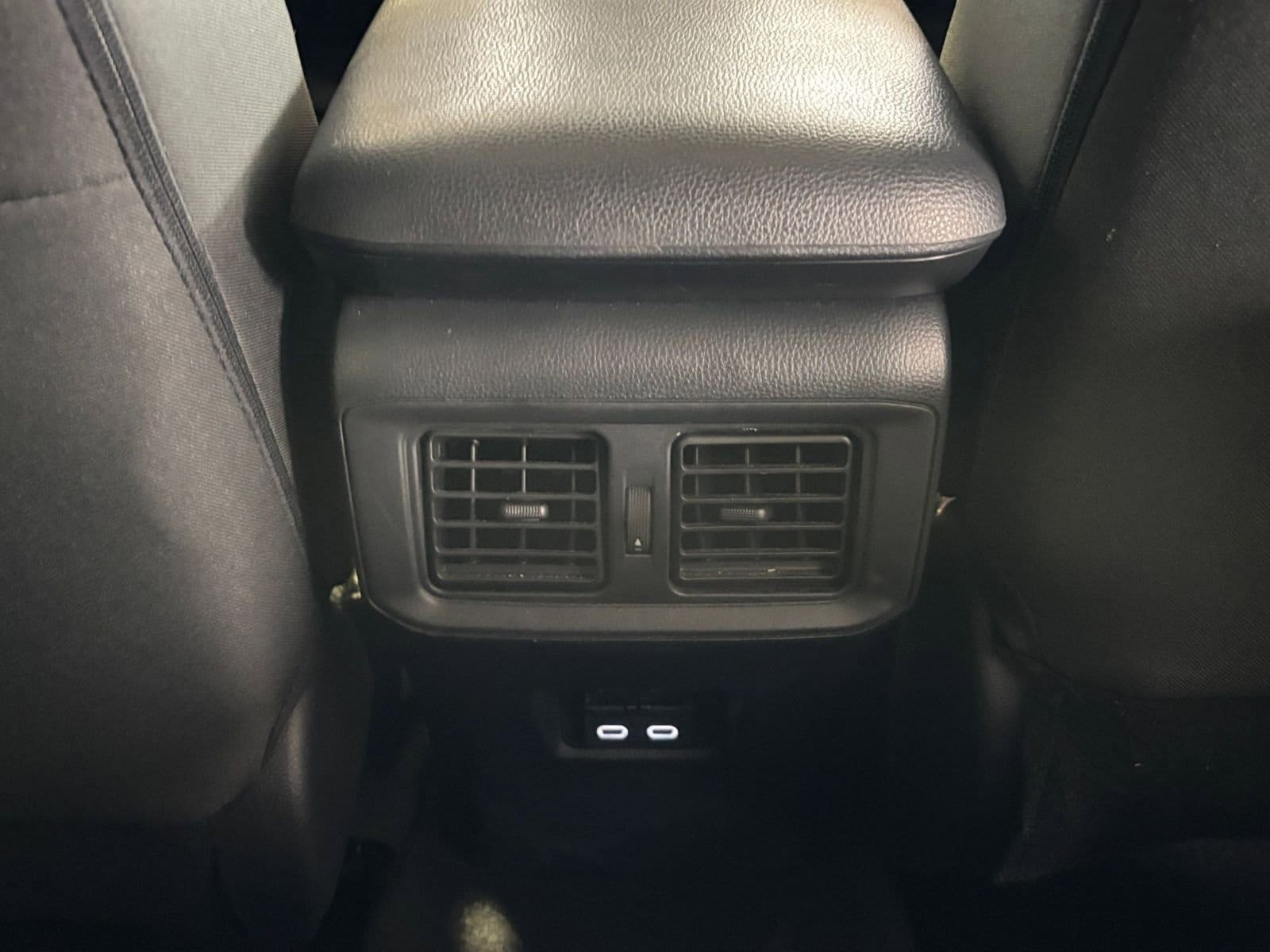 Thumbnail: 2025 Toyota RAV4 - 27