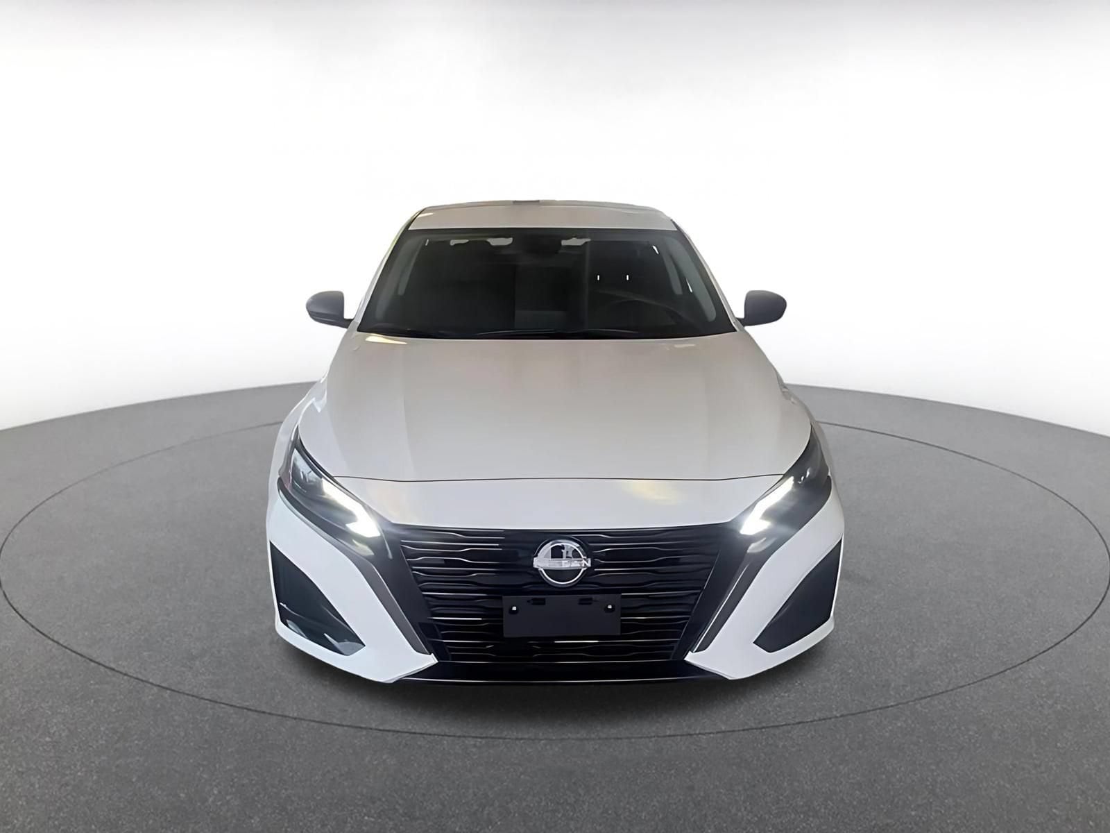 Thumbnail: 2026 Nissan Altima - 5
