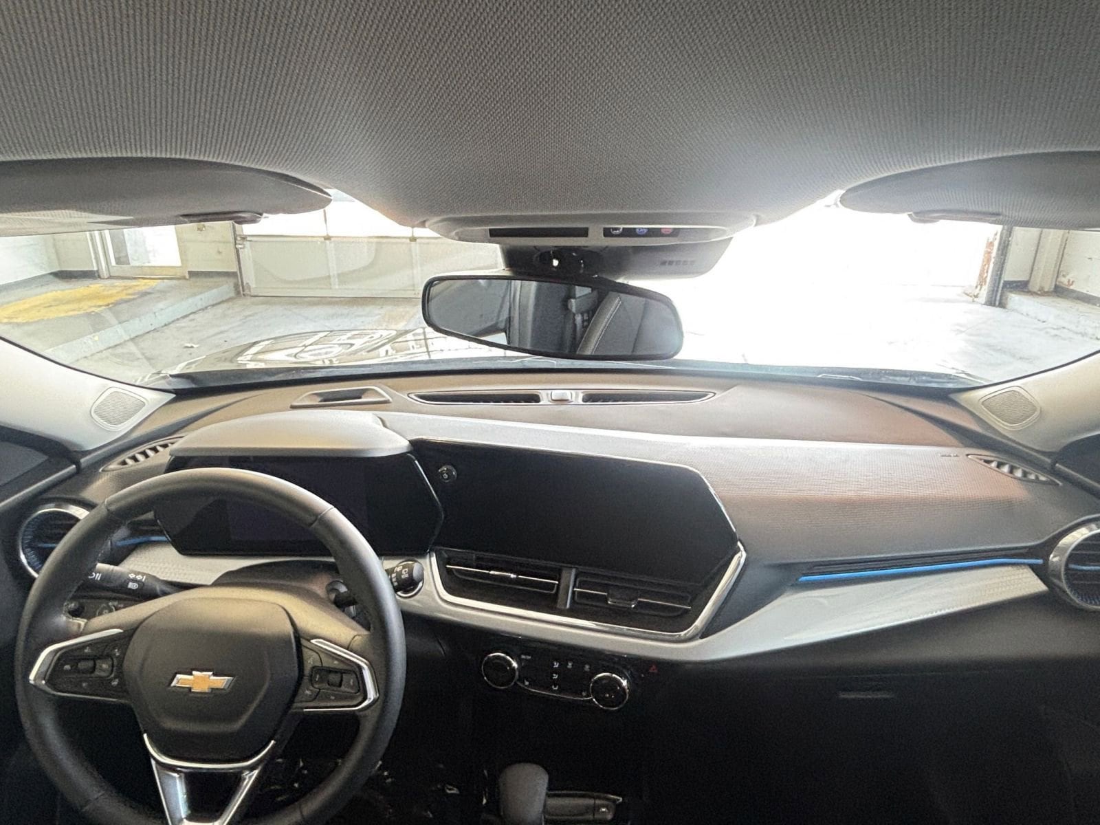 Thumbnail: 2025 Chevrolet Trax - 33