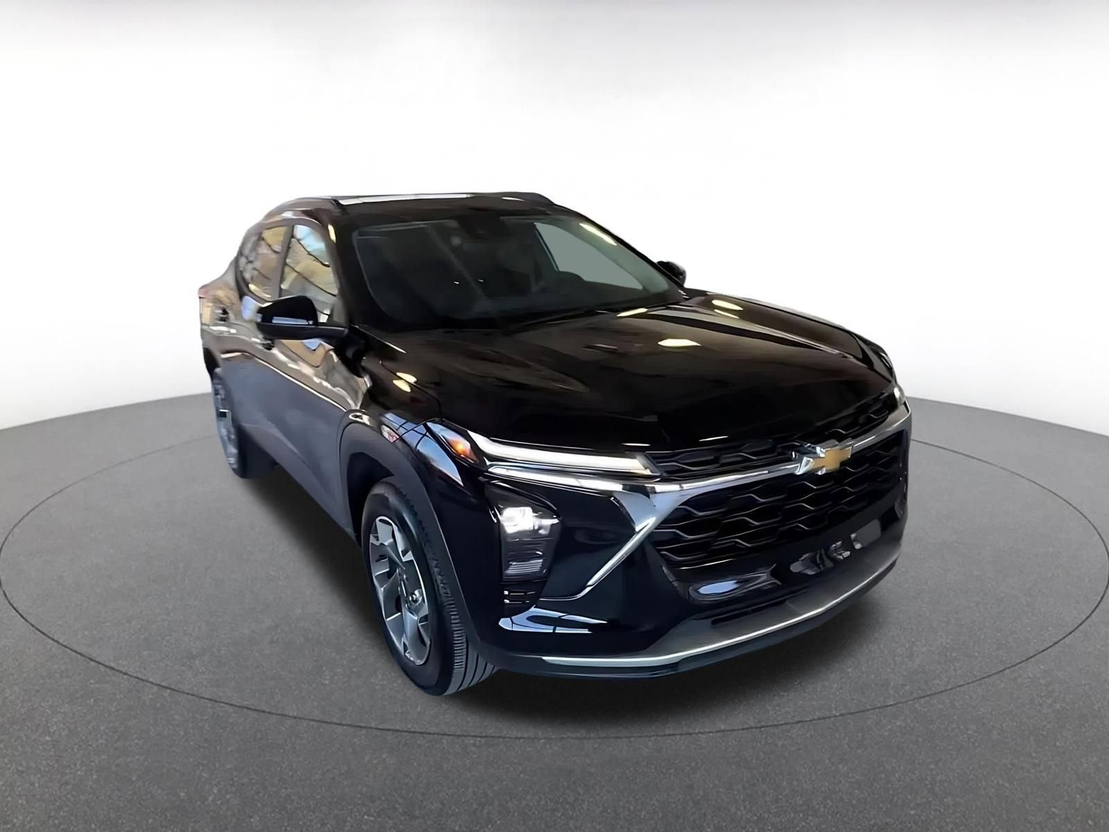 Thumbnail: 2025 Chevrolet Trax - 6