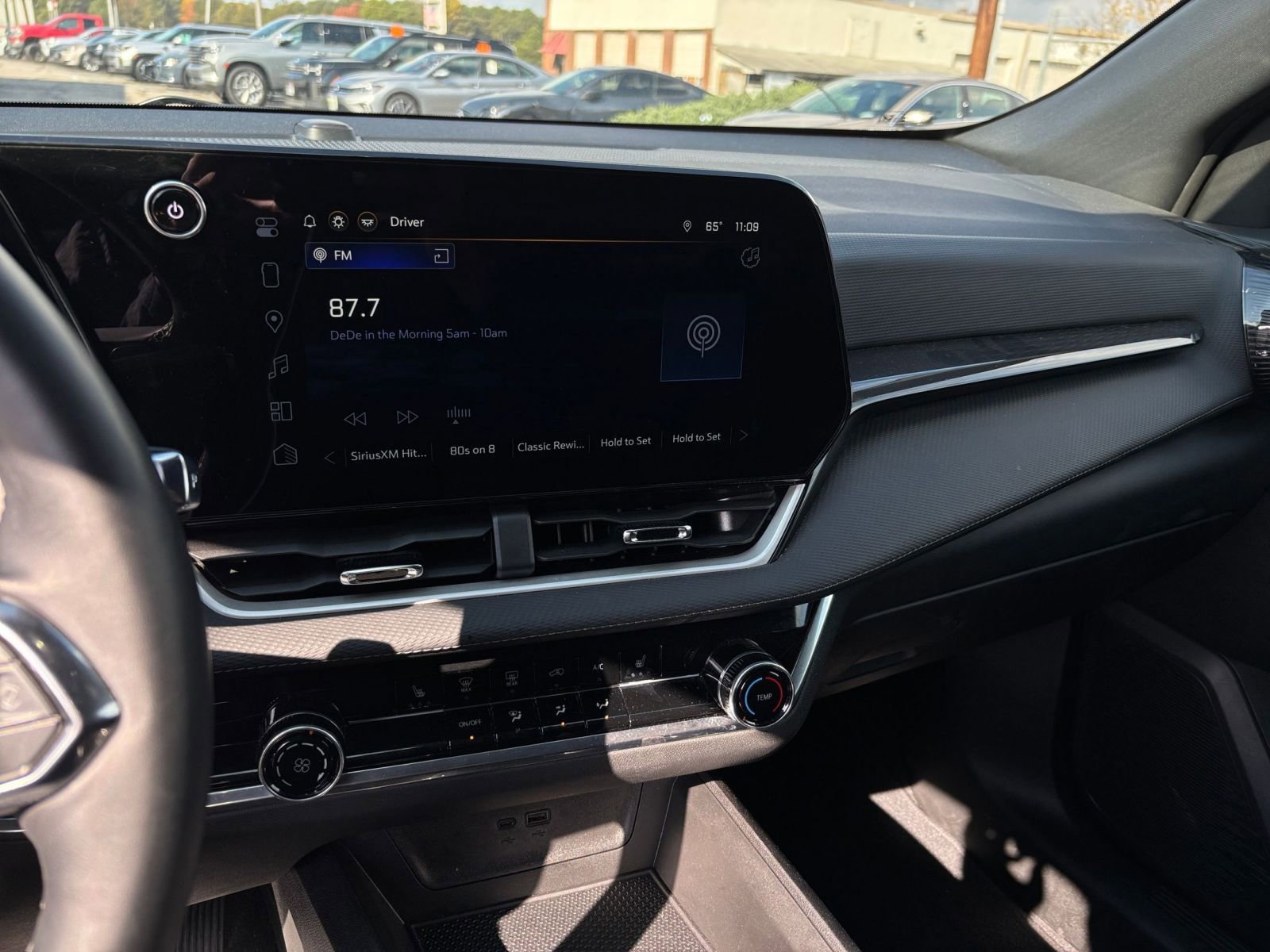 Thumbnail: 2025 Chevrolet Equinox - 21