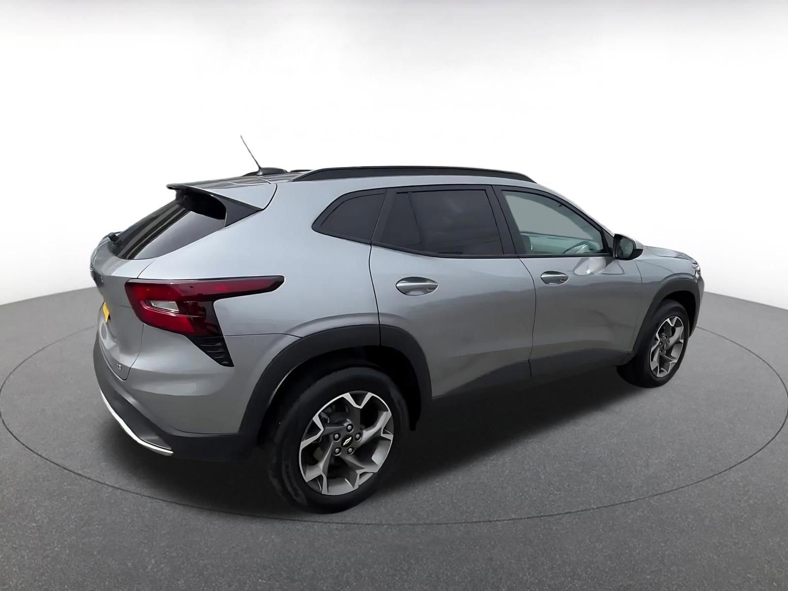 Thumbnail: 2025 Chevrolet Trax - 15