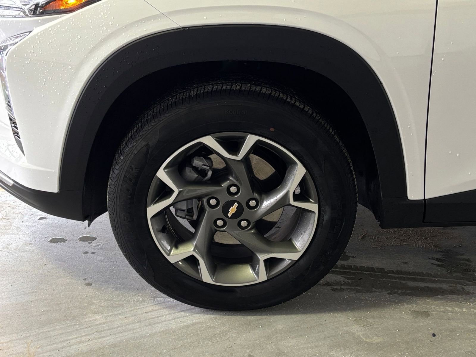 Thumbnail: 2025 Chevrolet Trax - 29