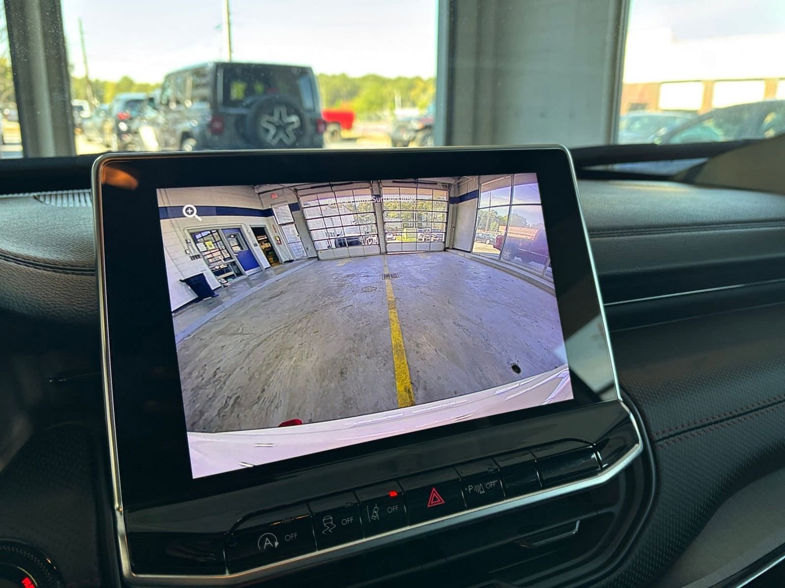 Thumbnail: 2025 Jeep Compass - 17