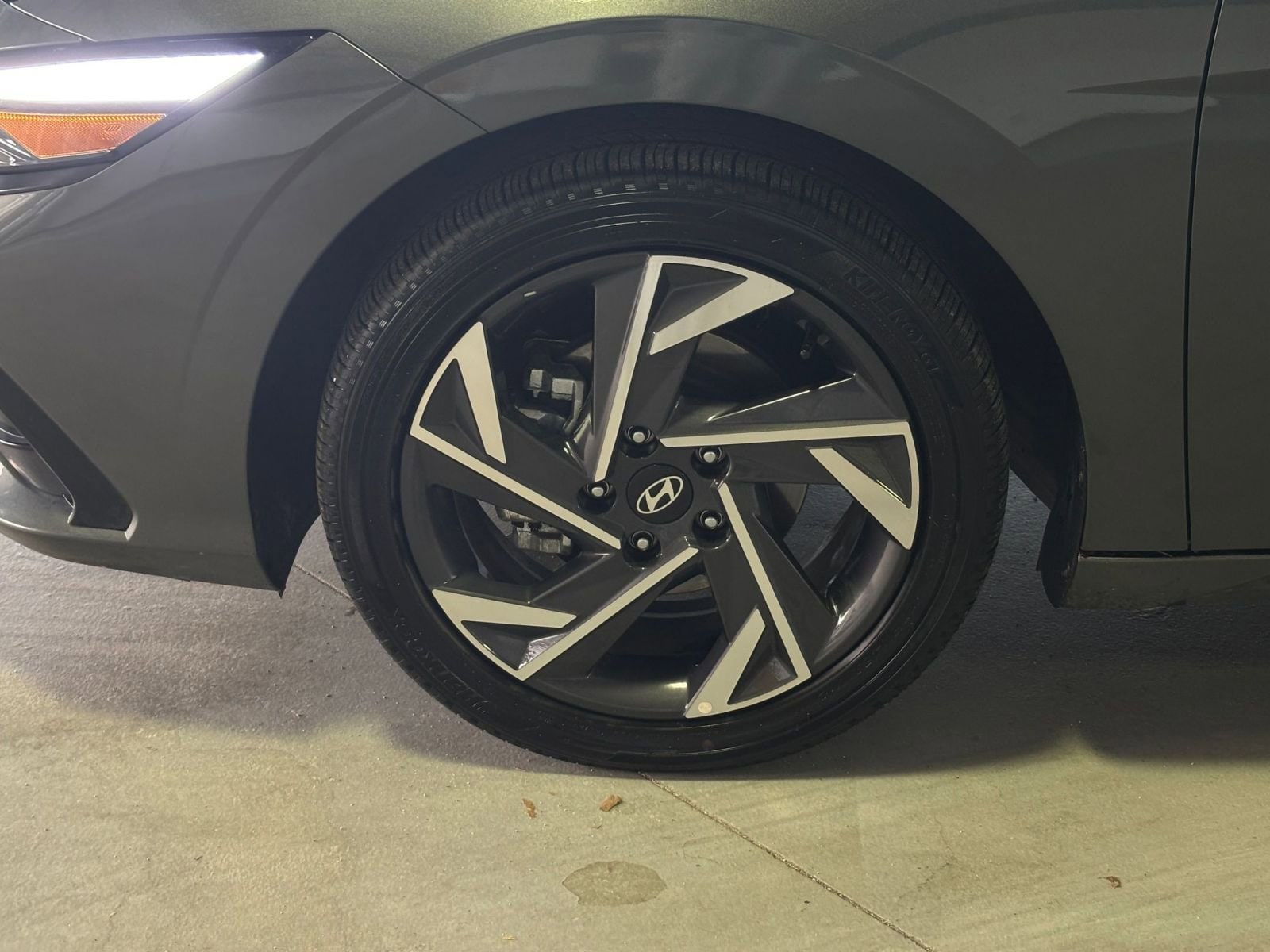 Thumbnail: 2025 Hyundai Elantra - 31