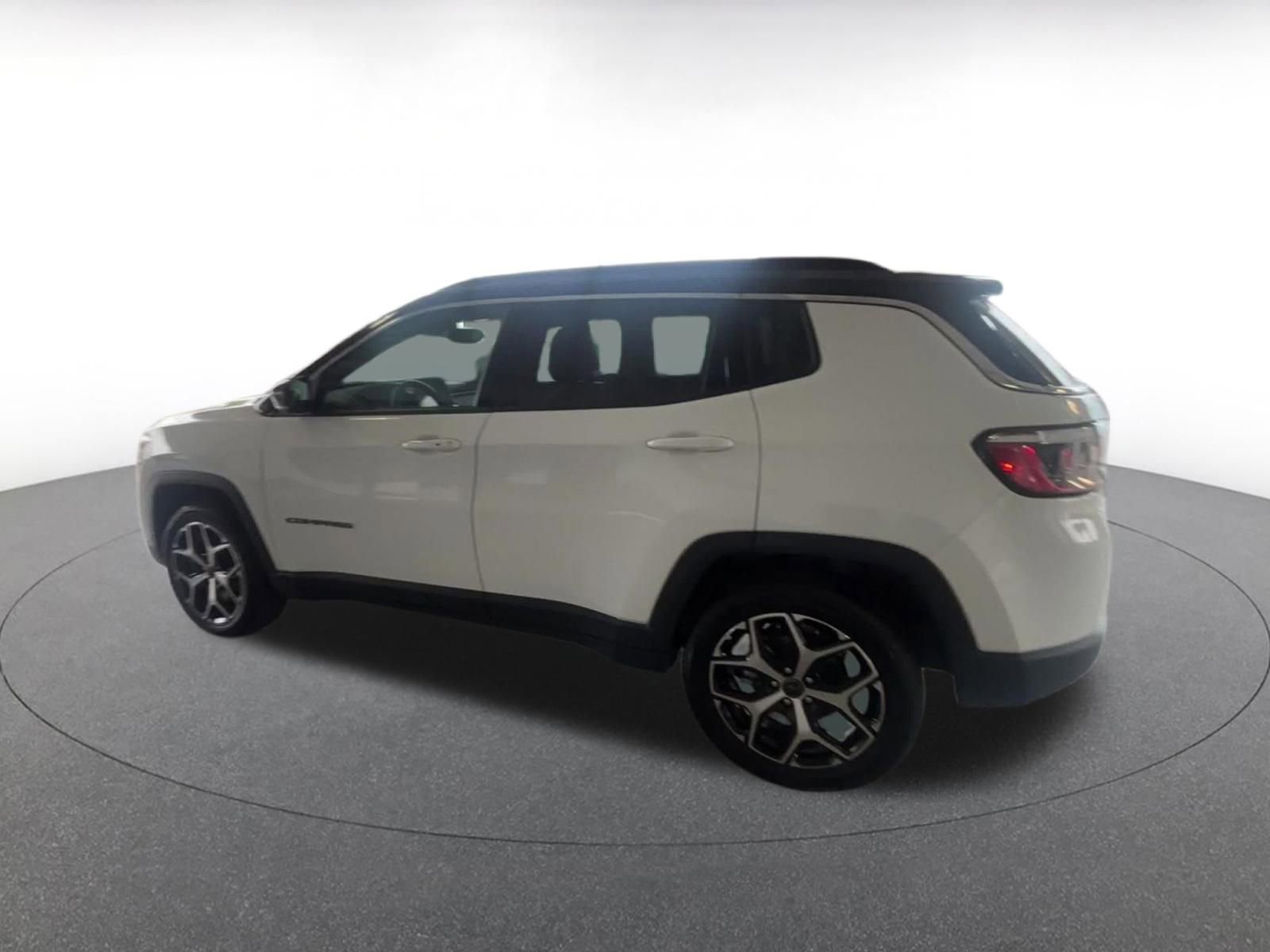 Thumbnail: 2025 Jeep Compass - 10