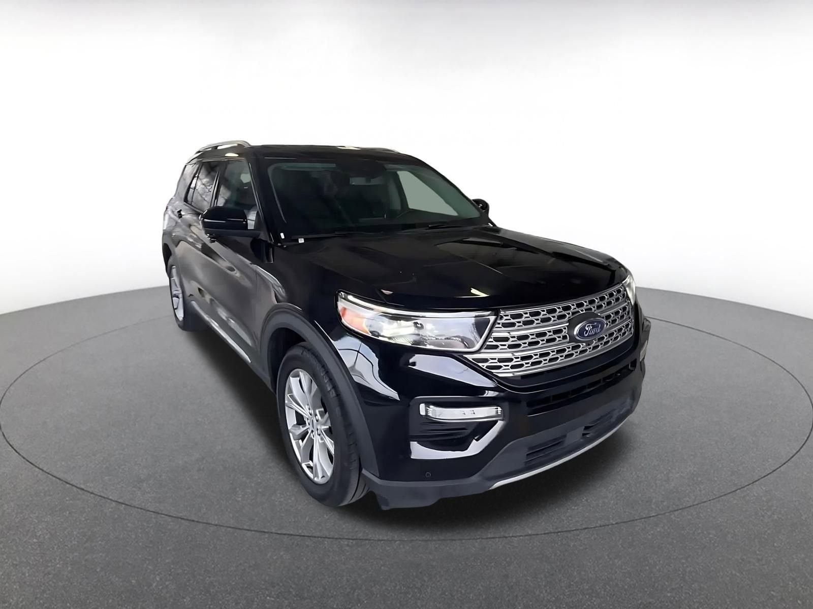 Thumbnail: 2023 Ford Explorer - 3