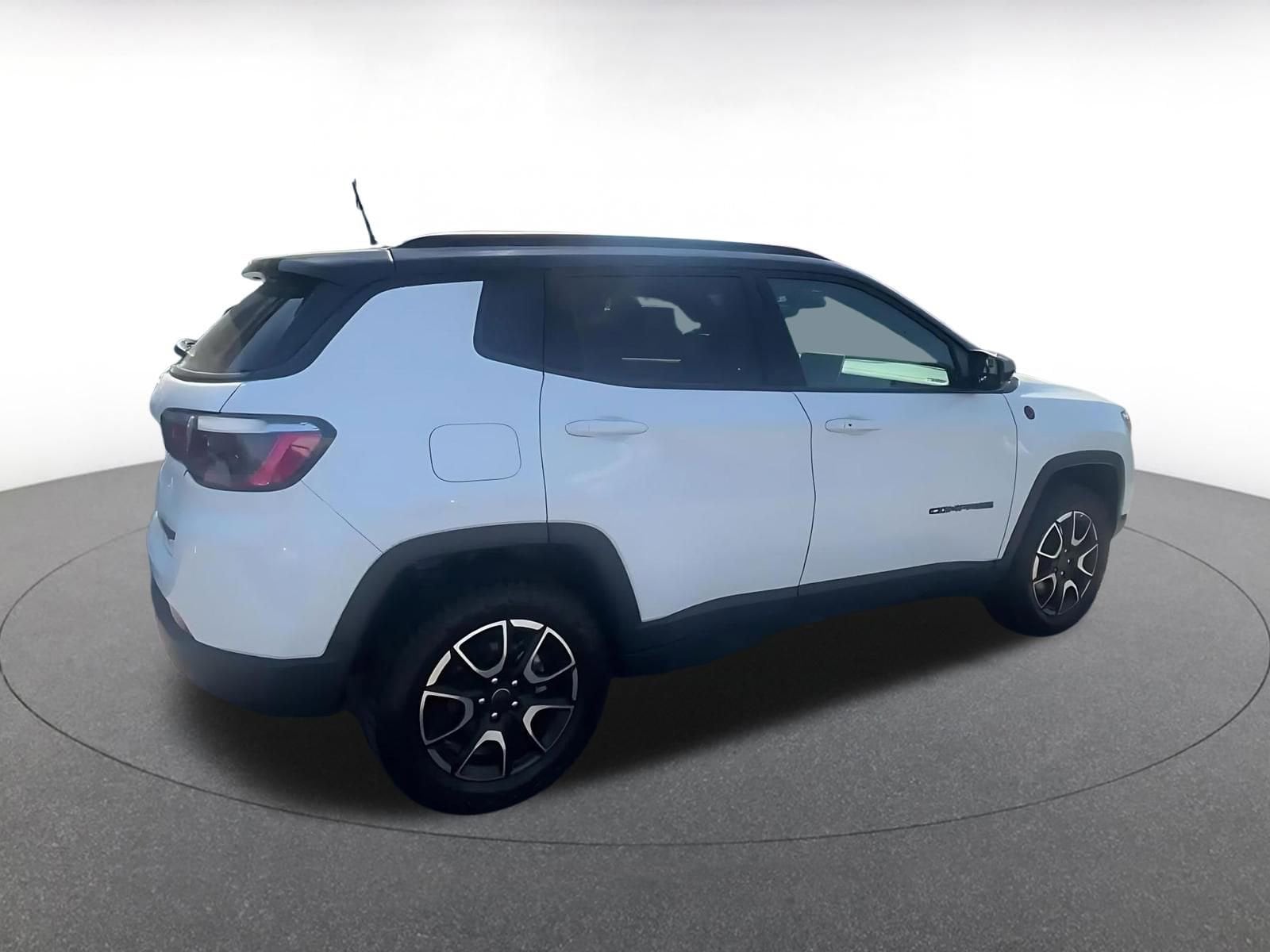 Thumbnail: 2025 Jeep Compass - 15