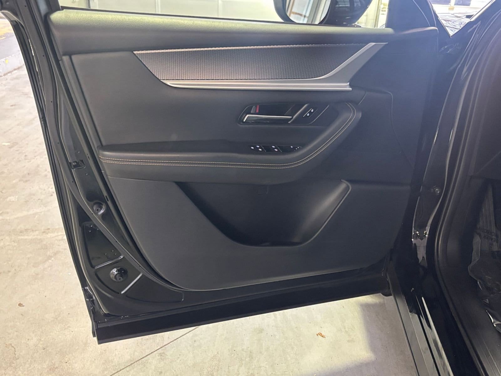 Thumbnail: 2025 Mazda CX-90 - 25