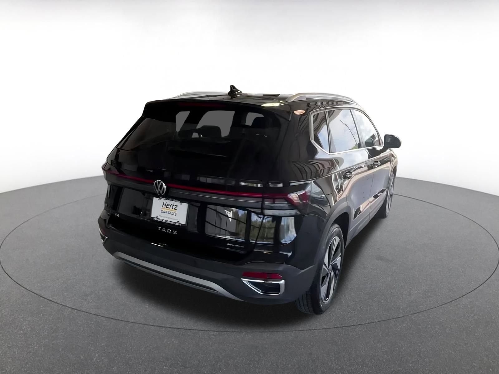 Thumbnail: 2025 Volkswagen Taos - 13