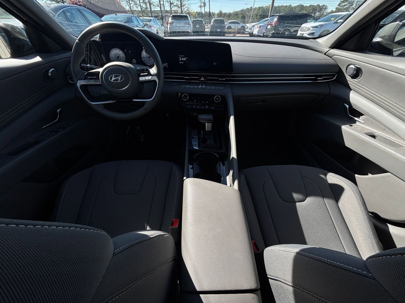 Thumbnail: 2025 Hyundai Elantra - 35