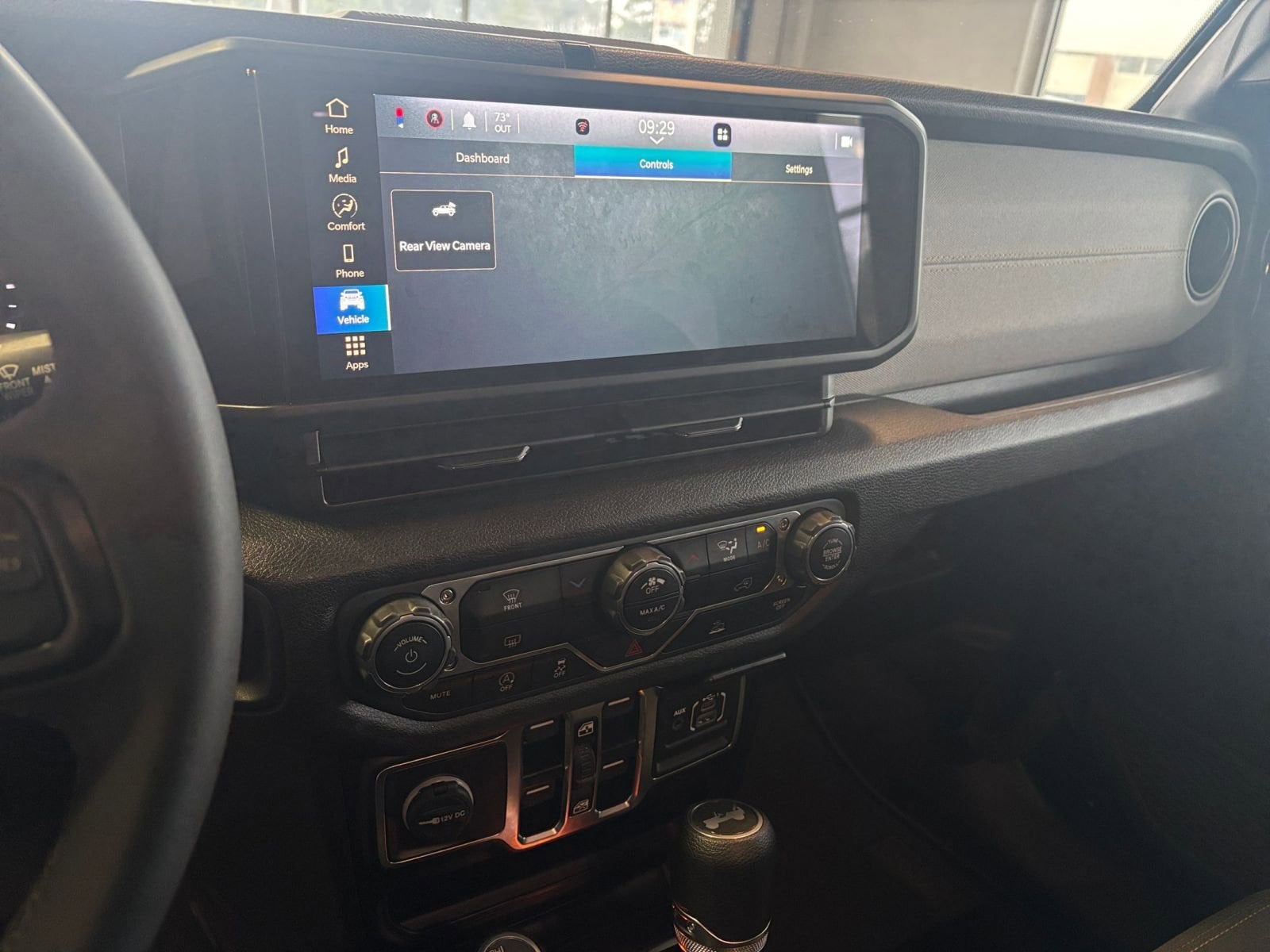 Thumbnail: 2025 Jeep Wrangler - 22