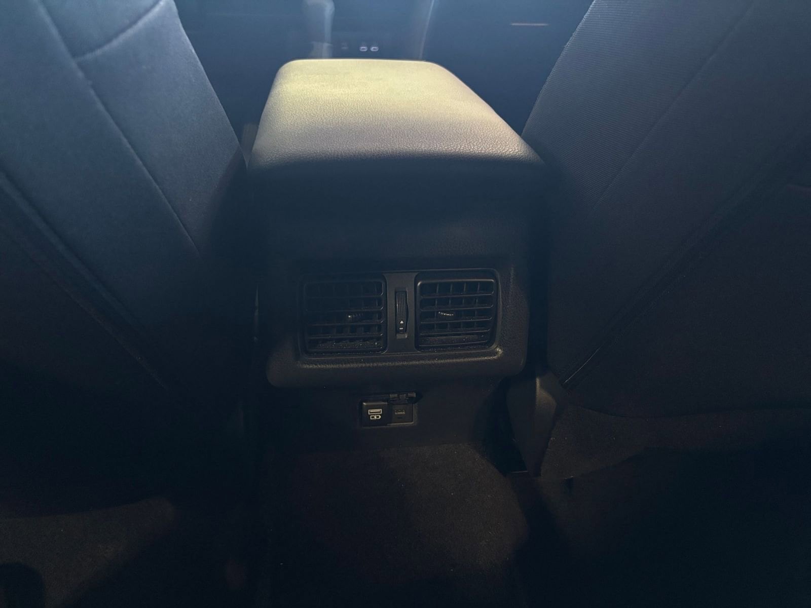 Thumbnail: 2025 Toyota Camry - 29