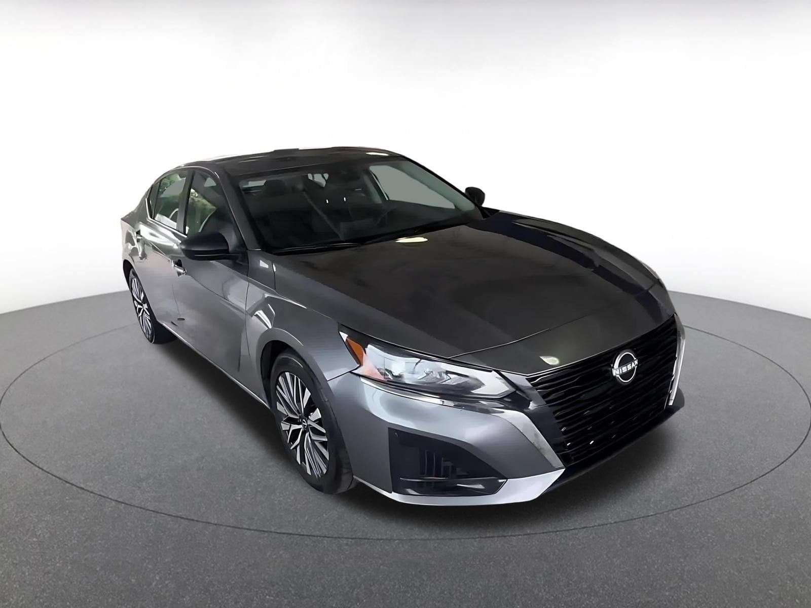 Thumbnail: 2025 Nissan Altima - 3