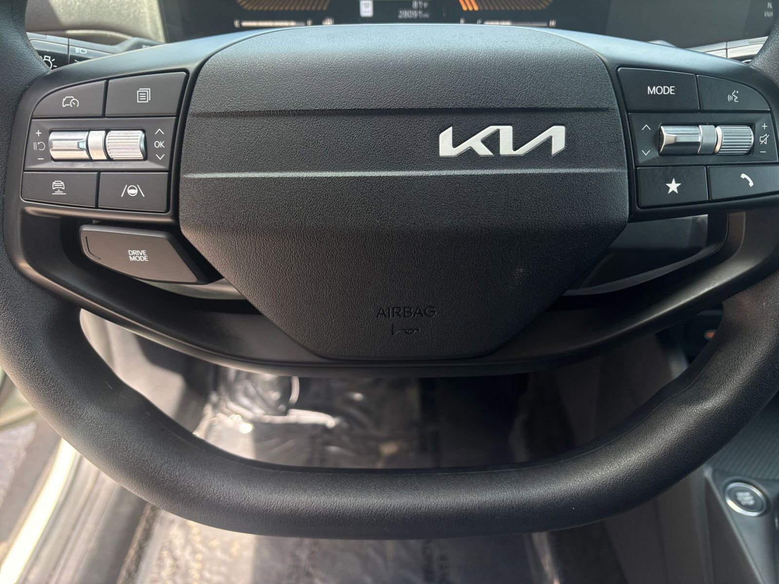 Thumbnail: 2025 Kia K4 - 29