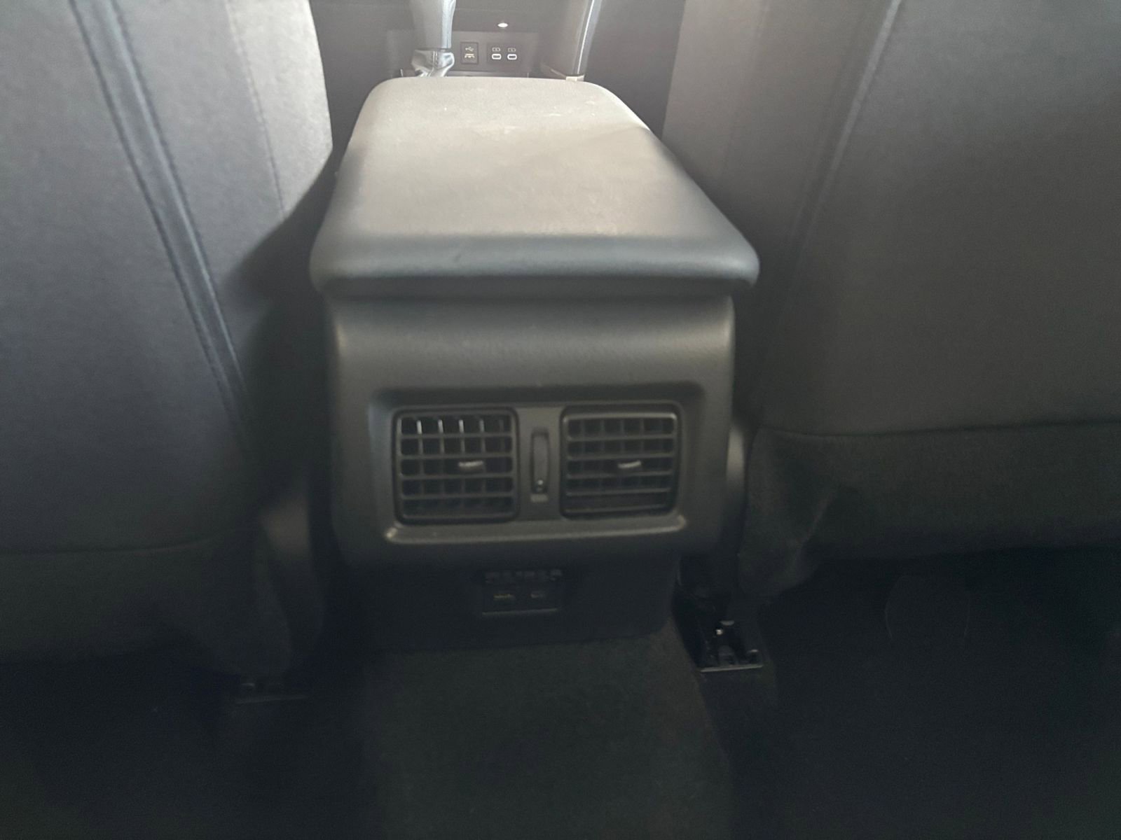 Thumbnail: 2025 Toyota Camry - 23