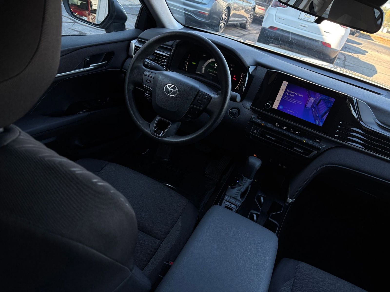 Thumbnail: 2025 Toyota Camry - 33