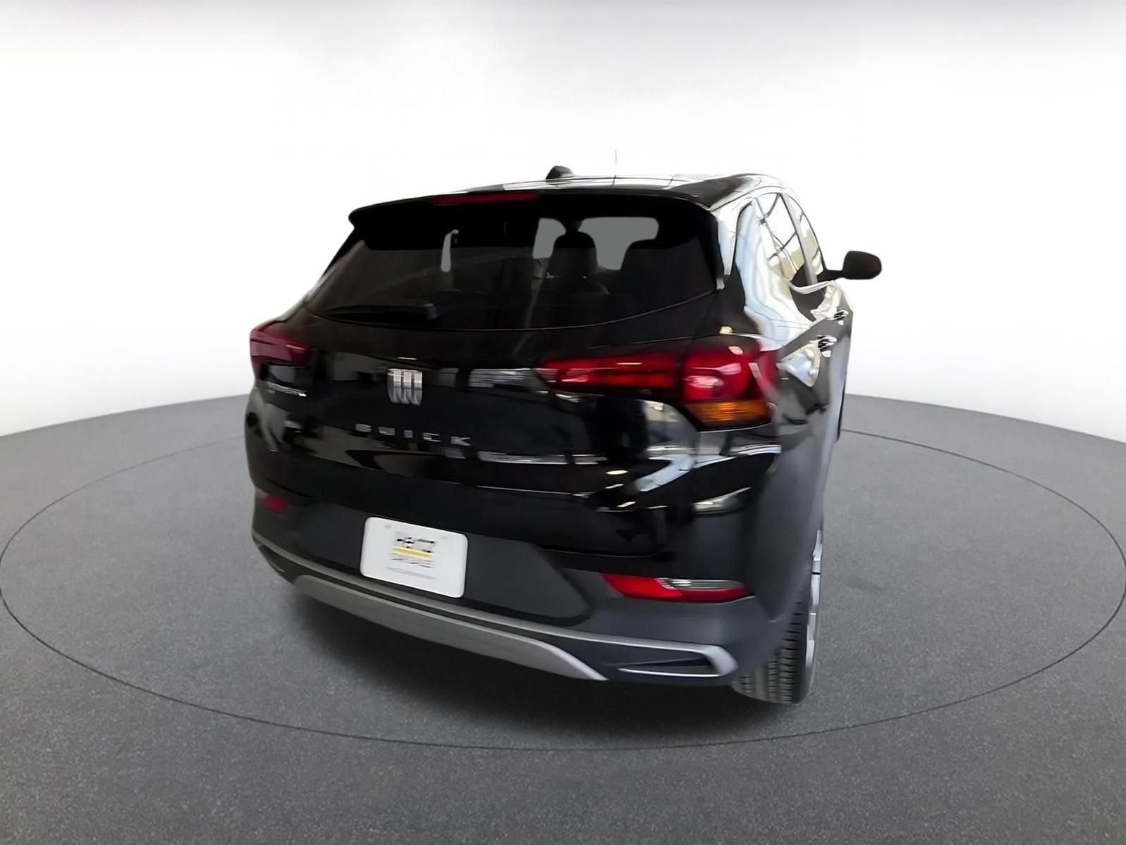 Thumbnail: 2025 Chevrolet Trax - 15