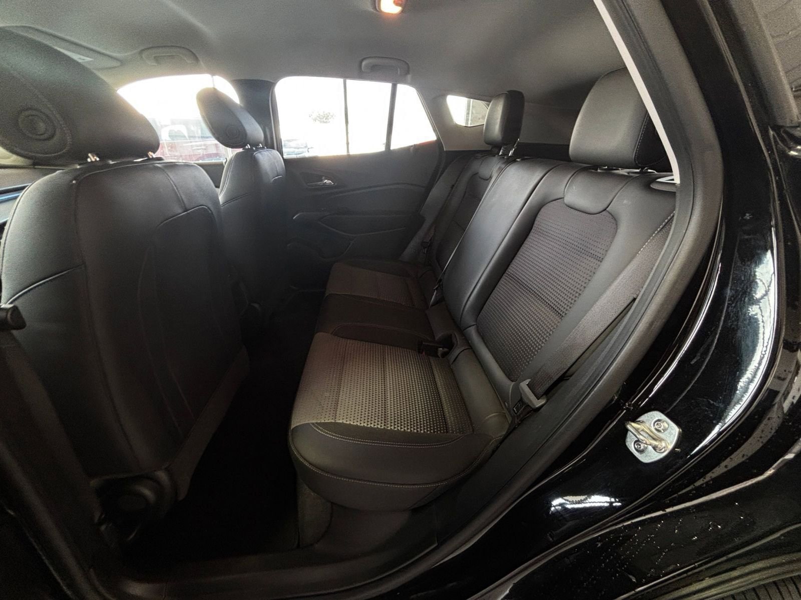 Thumbnail: 2025 Chevrolet Trax - 25