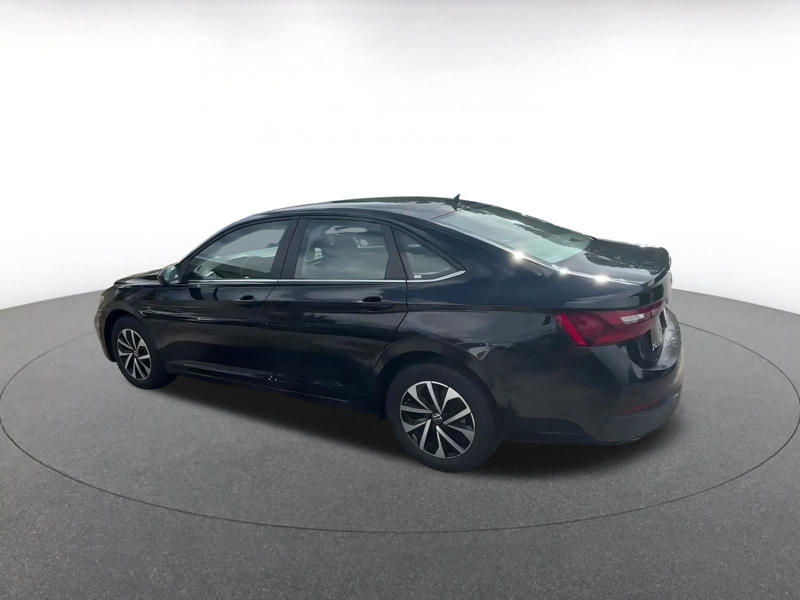 2024 Volkswagen Jetta S 10