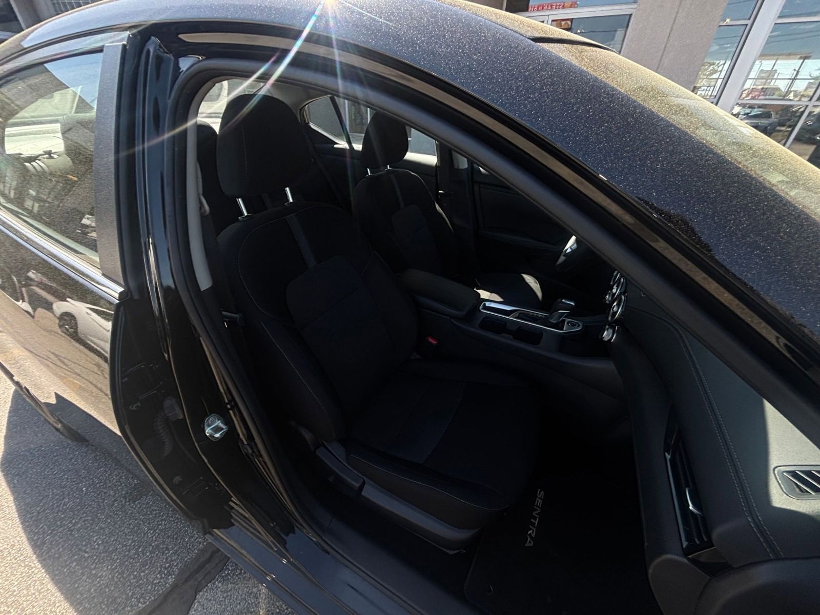 Thumbnail: 2025 Nissan Sentra - 33