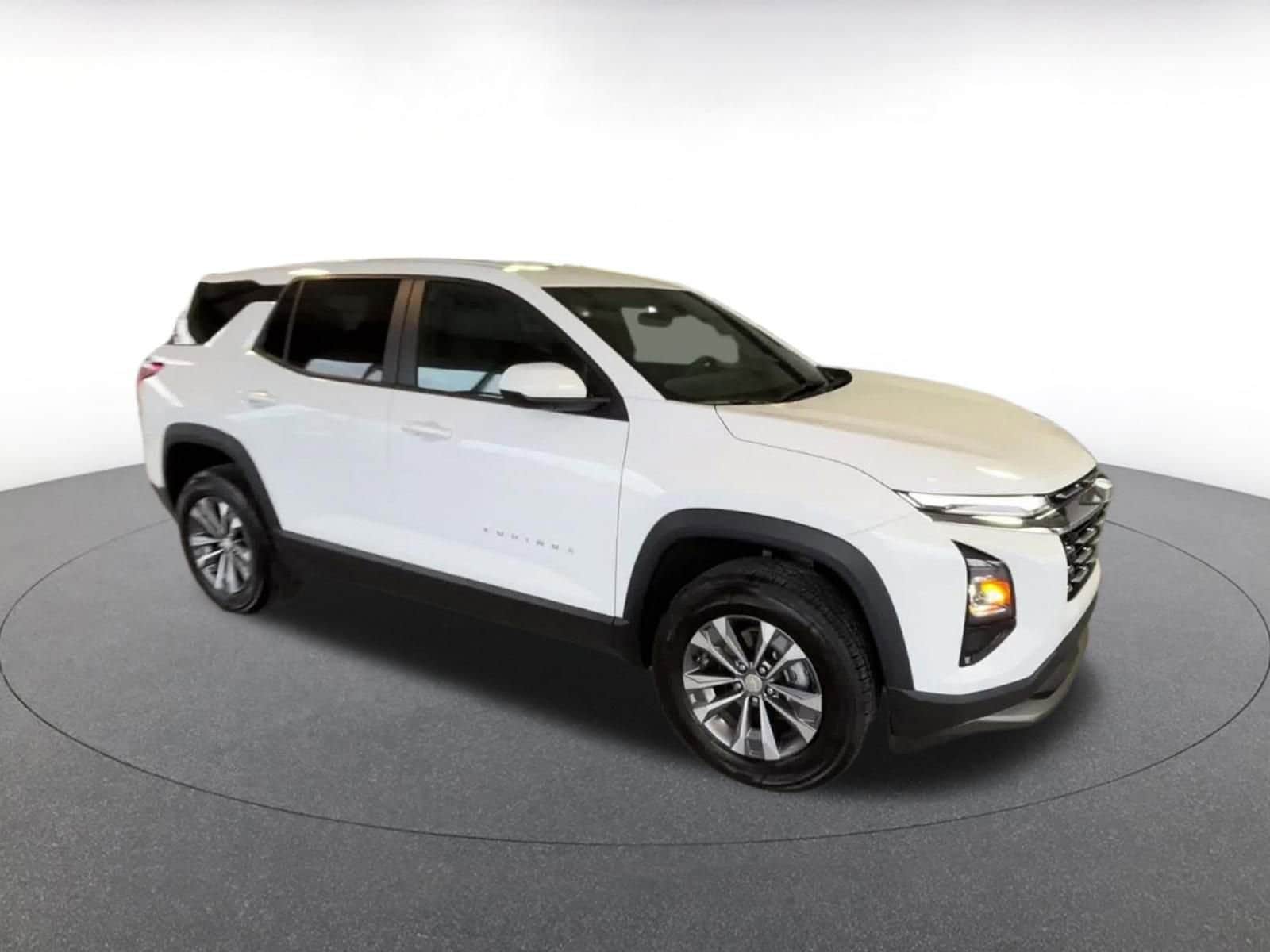 Thumbnail: 2025 Chevrolet Equinox - 2