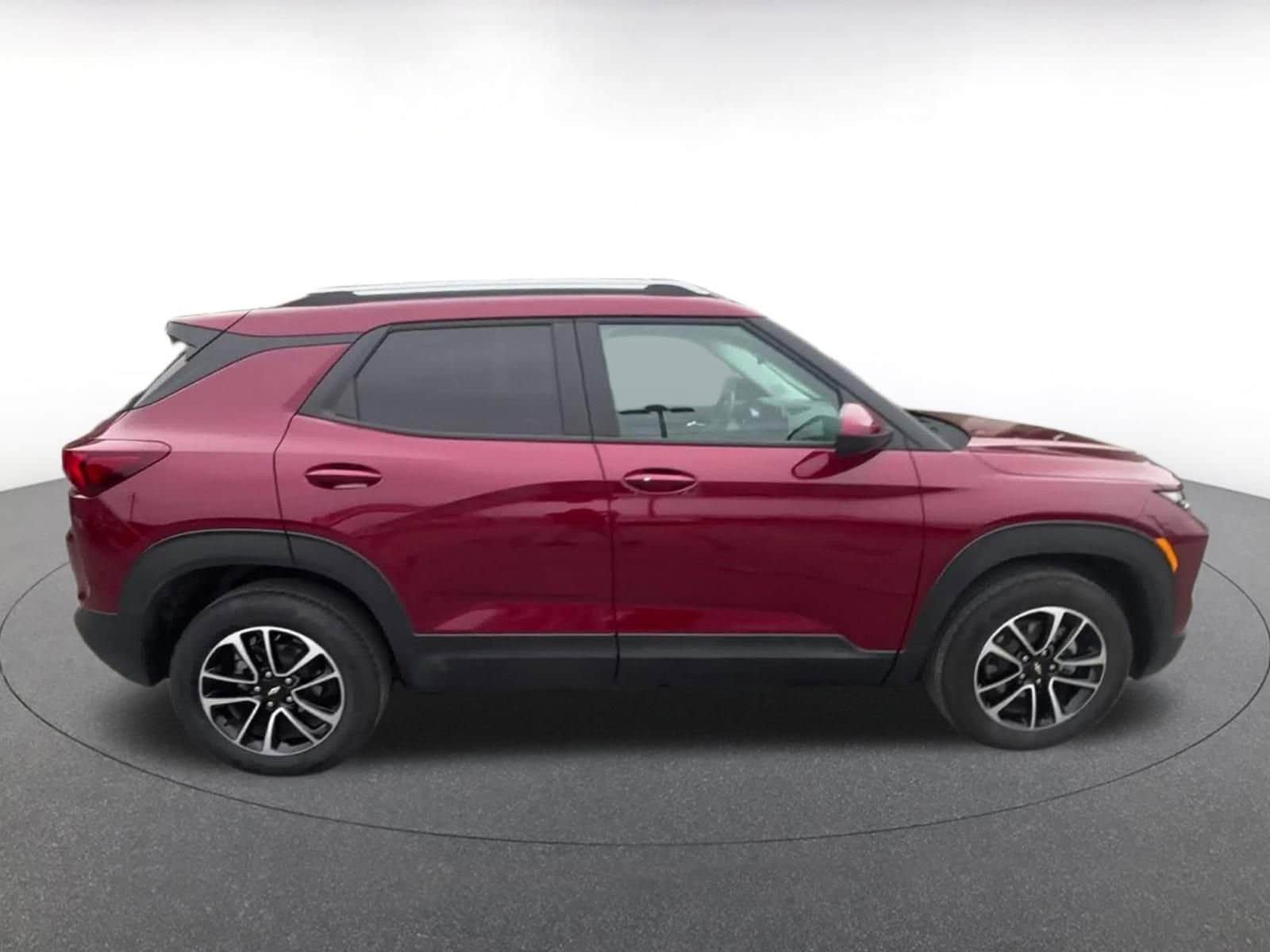 Thumbnail: 2025 Chevrolet TrailBlazer - 16