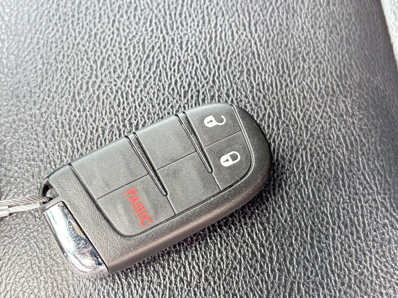 Thumbnail: 2025 Jeep Compass - 21
