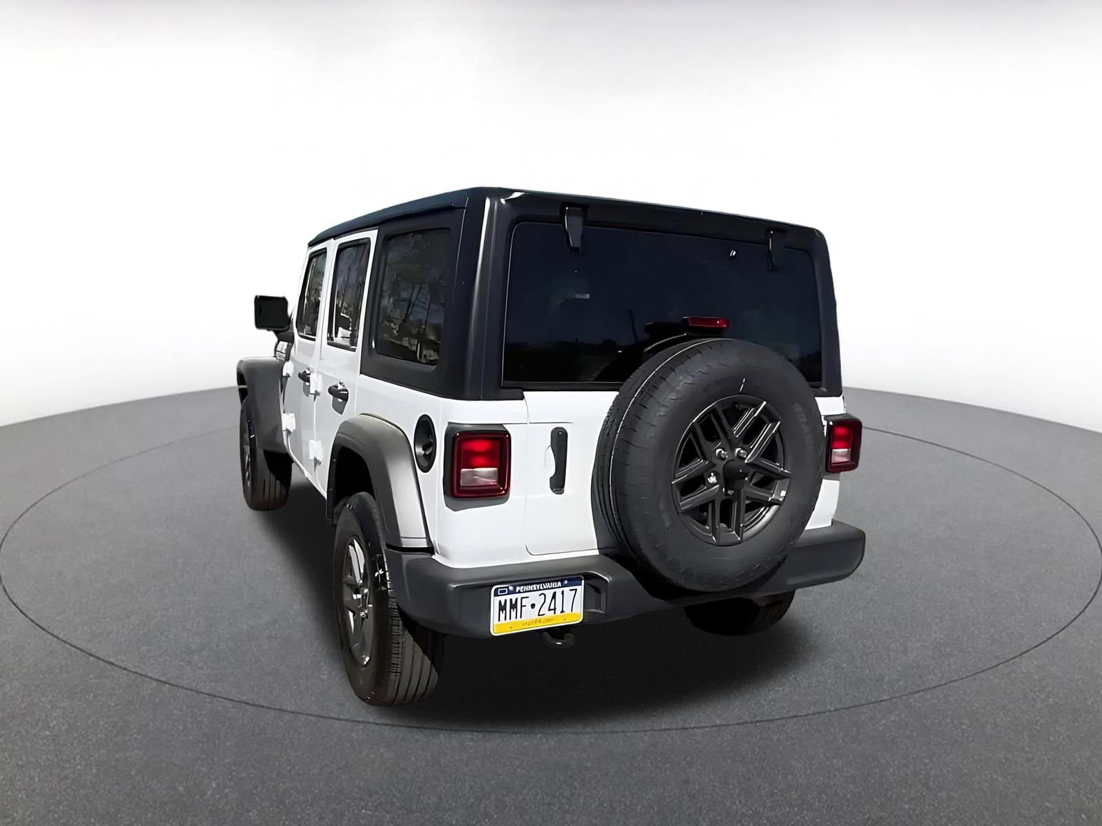 Thumbnail: 2025 Jeep Wrangler - 10