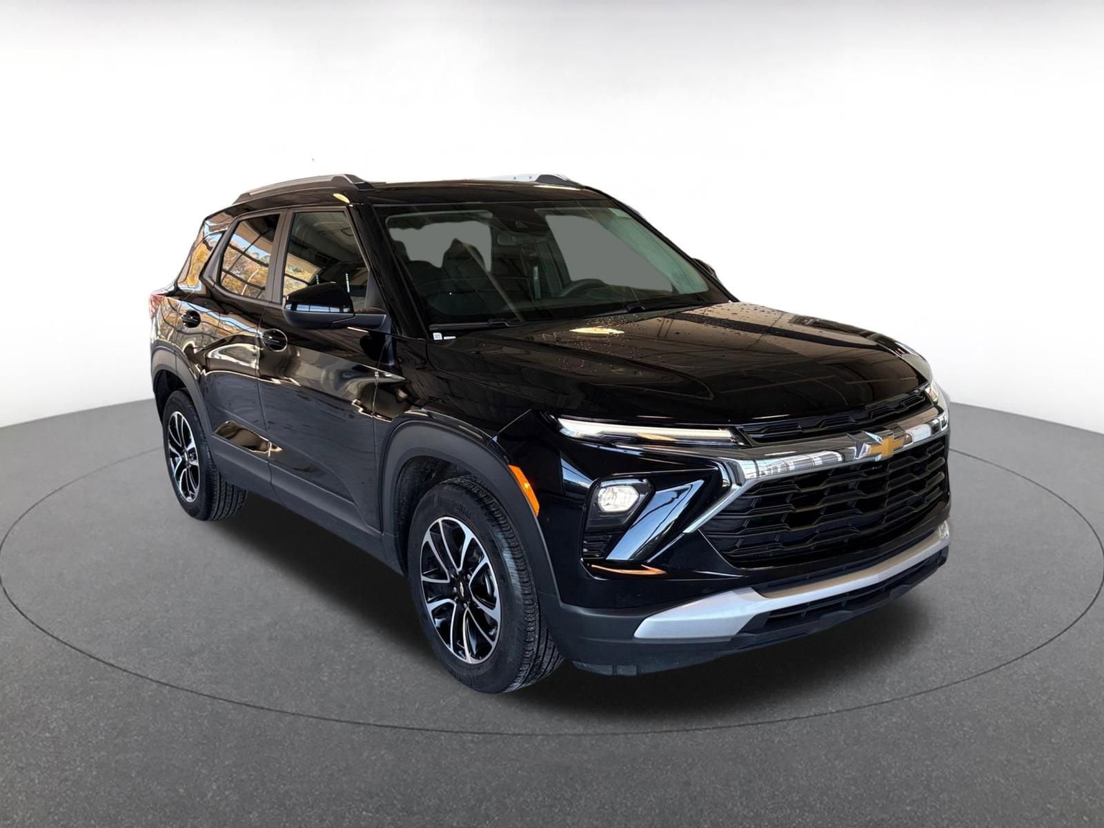 Thumbnail: 2025 Chevrolet TrailBlazer - 1