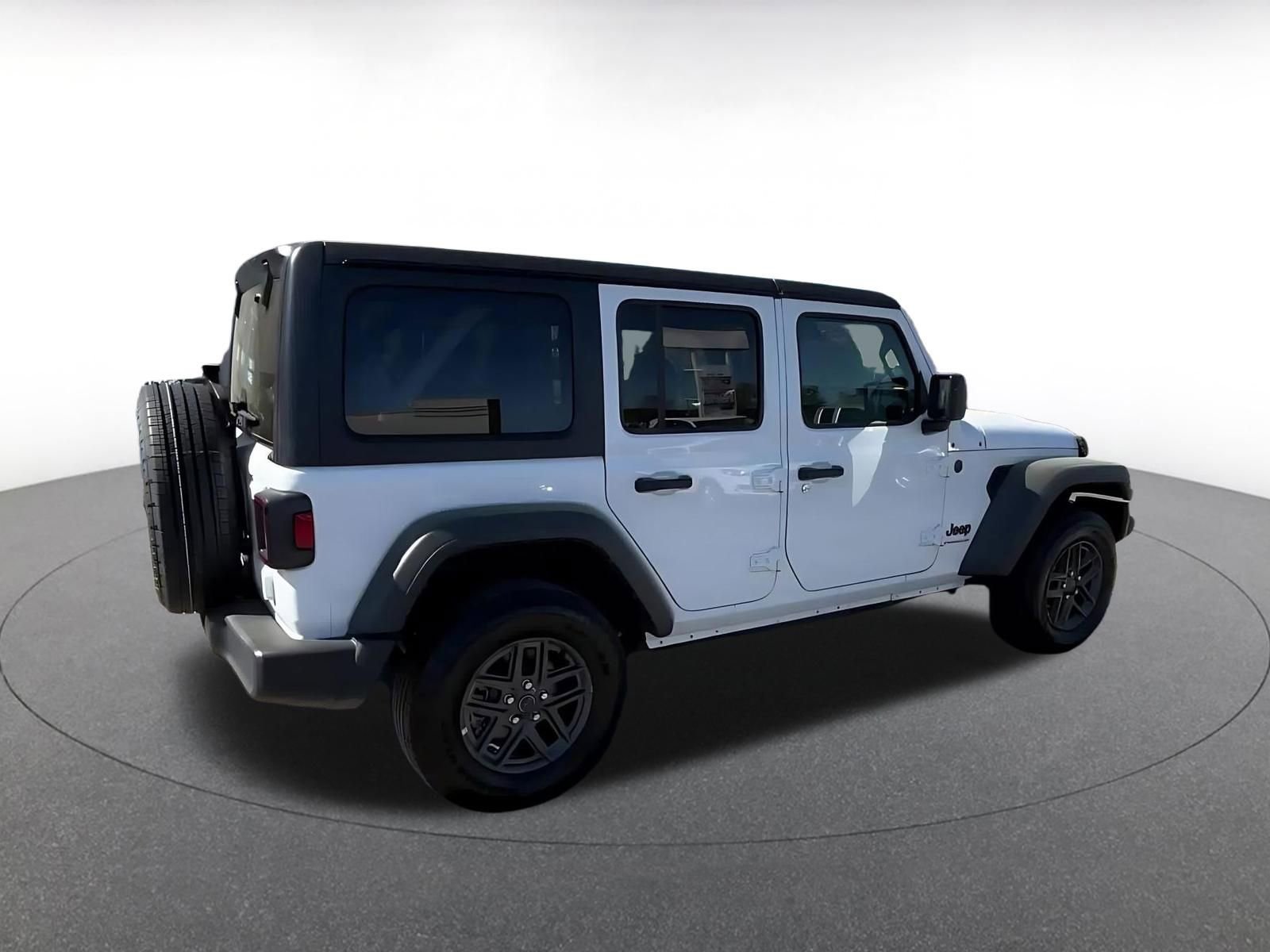 Thumbnail: 2025 Jeep Wrangler - 15
