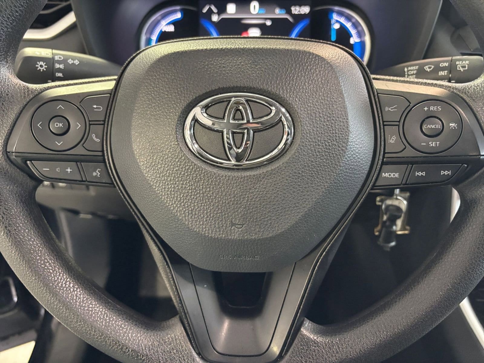 Thumbnail: 2025 Toyota RAV4 - 27